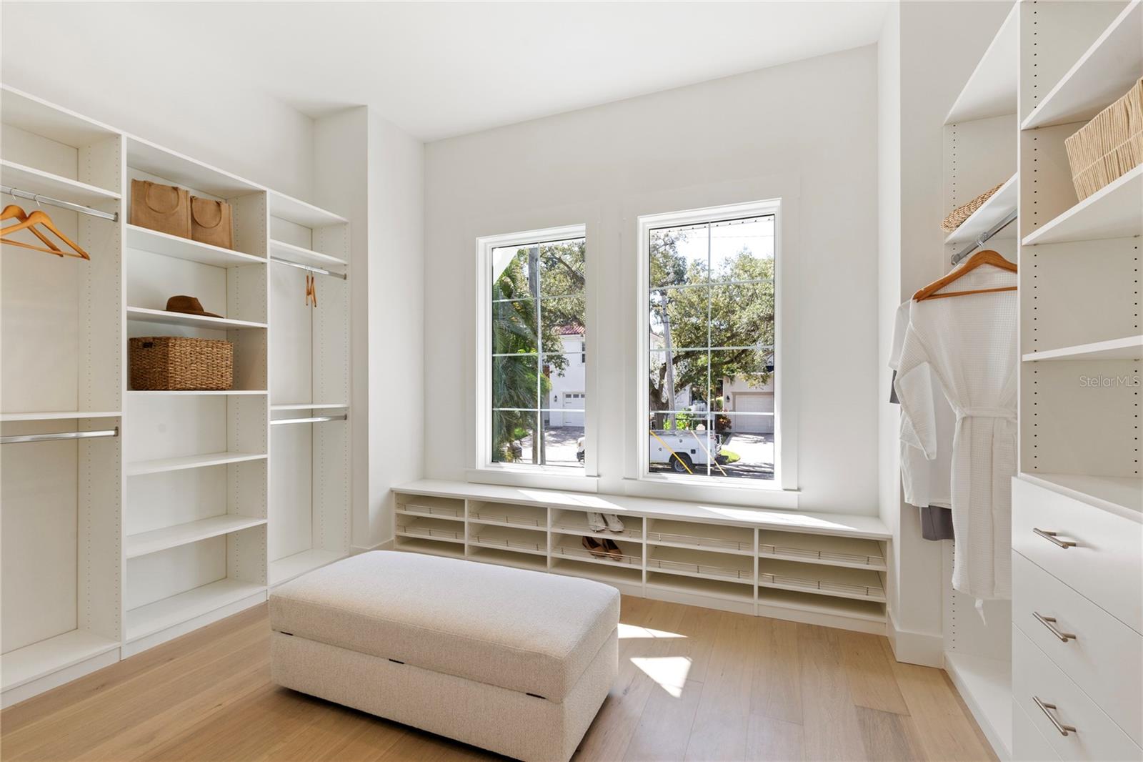 MARYLAND MANOR 2ND UNIT - Residential