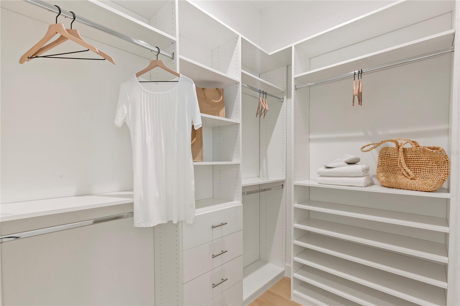 MARYLAND MANOR 2ND UNIT - Residential