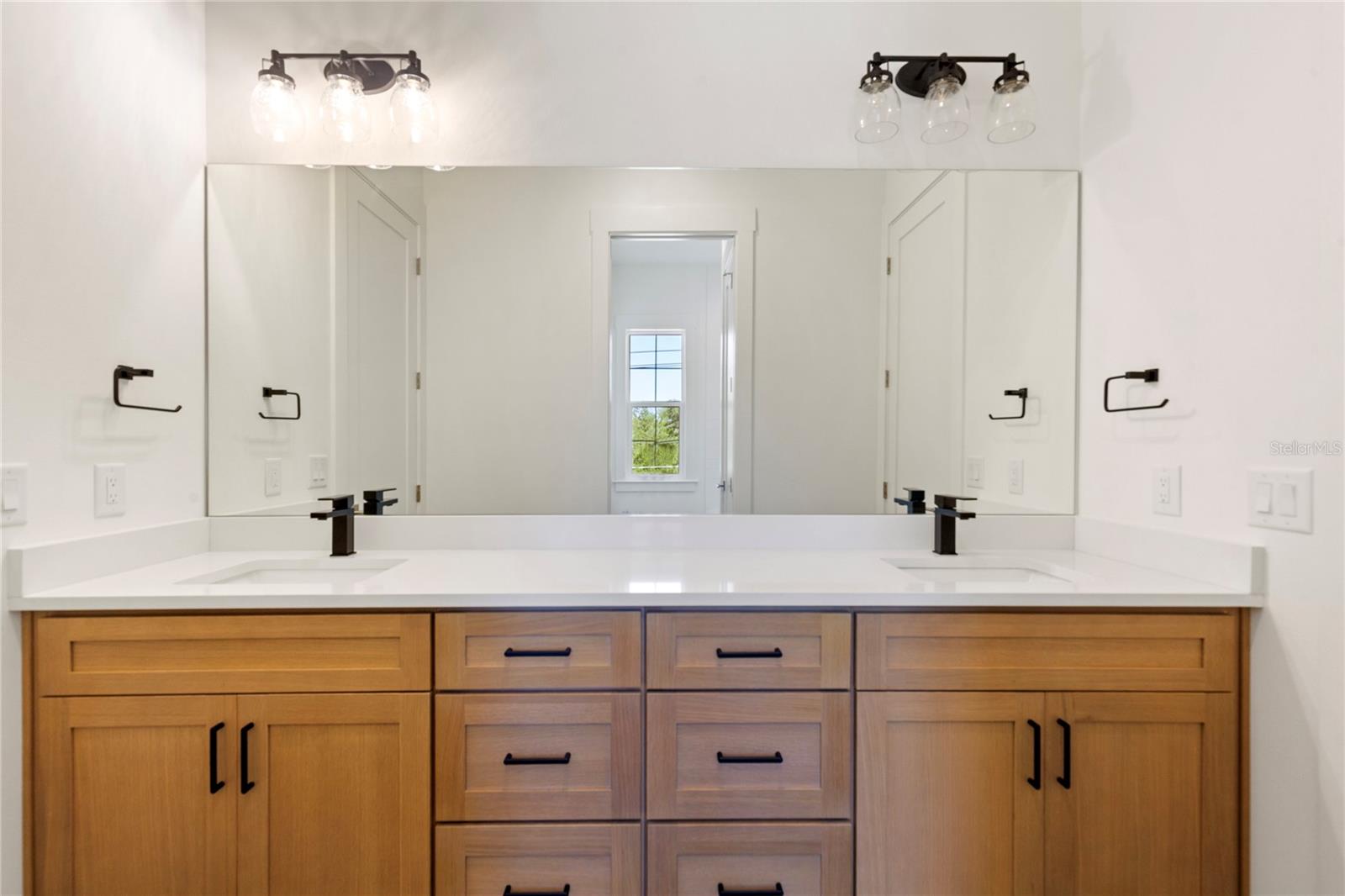 MARYLAND MANOR 2ND UNIT - Residential