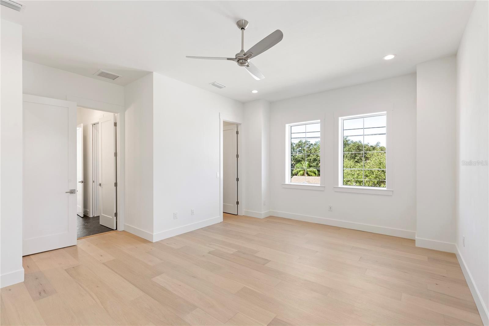 MARYLAND MANOR 2ND UNIT - Residential