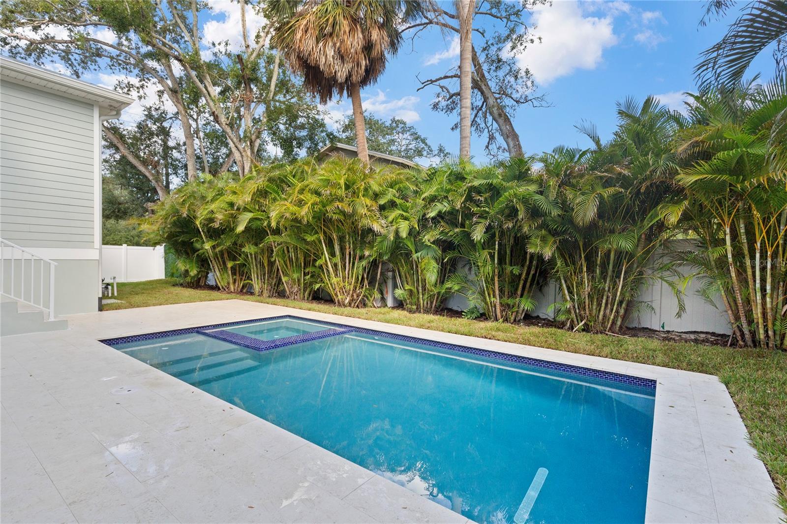 MARYLAND MANOR 2ND UNIT - Residential