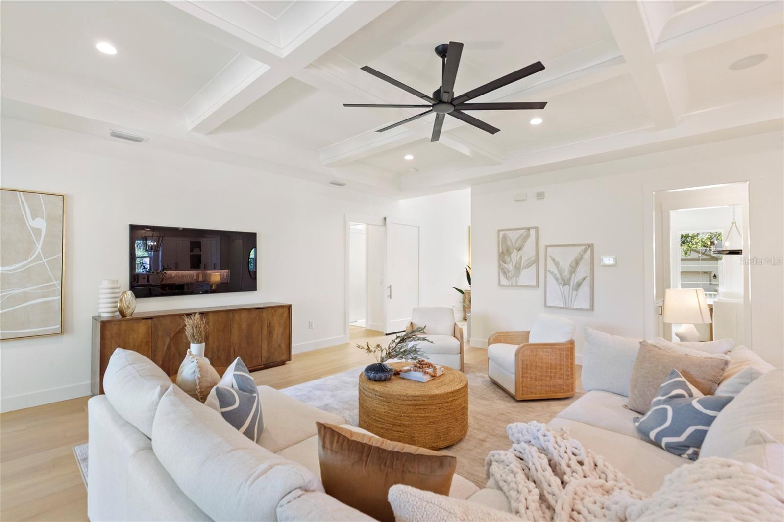 MARYLAND MANOR 2ND UNIT - Residential