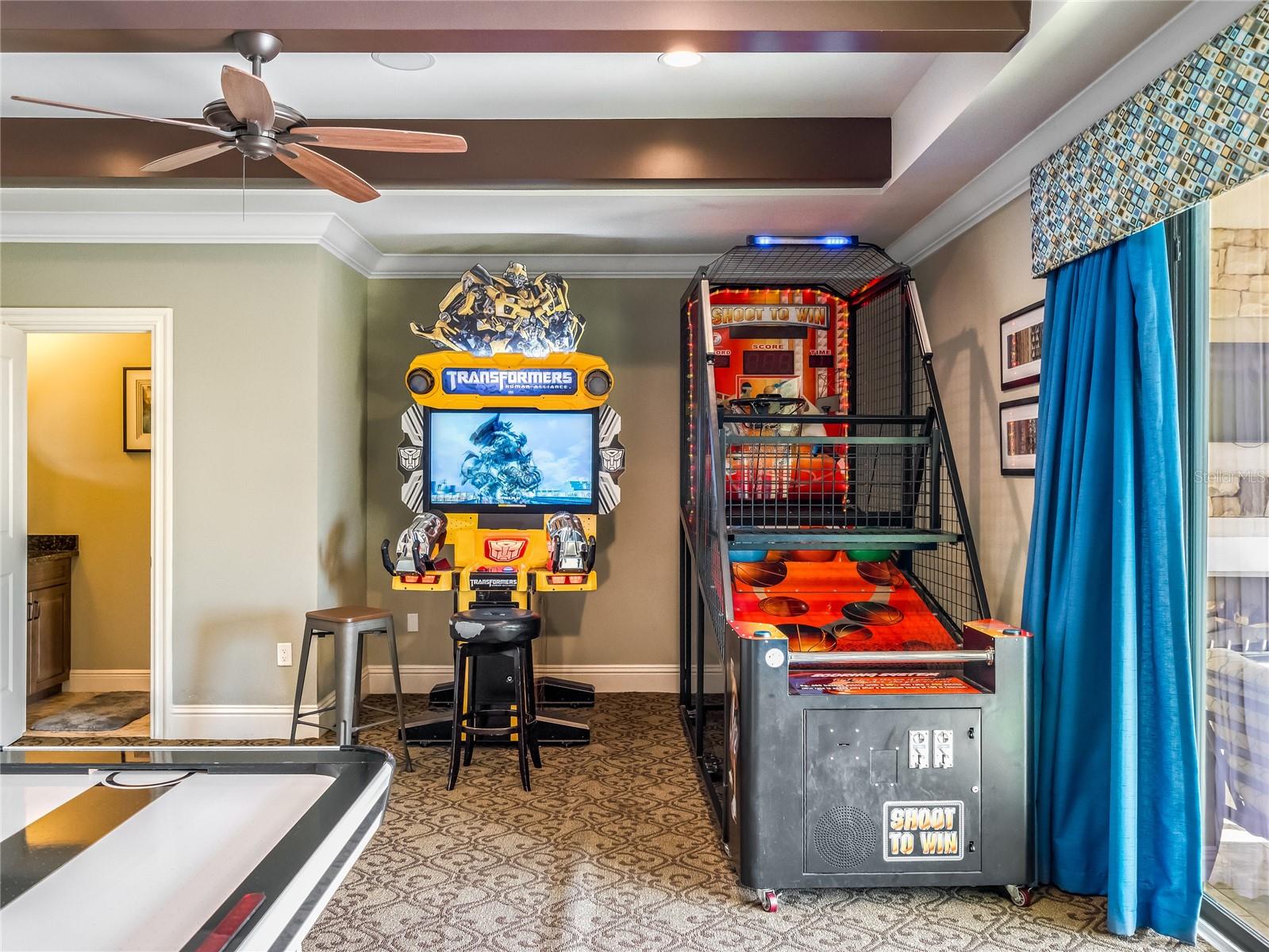 REUNION WEST VLGS NORTH - Residential