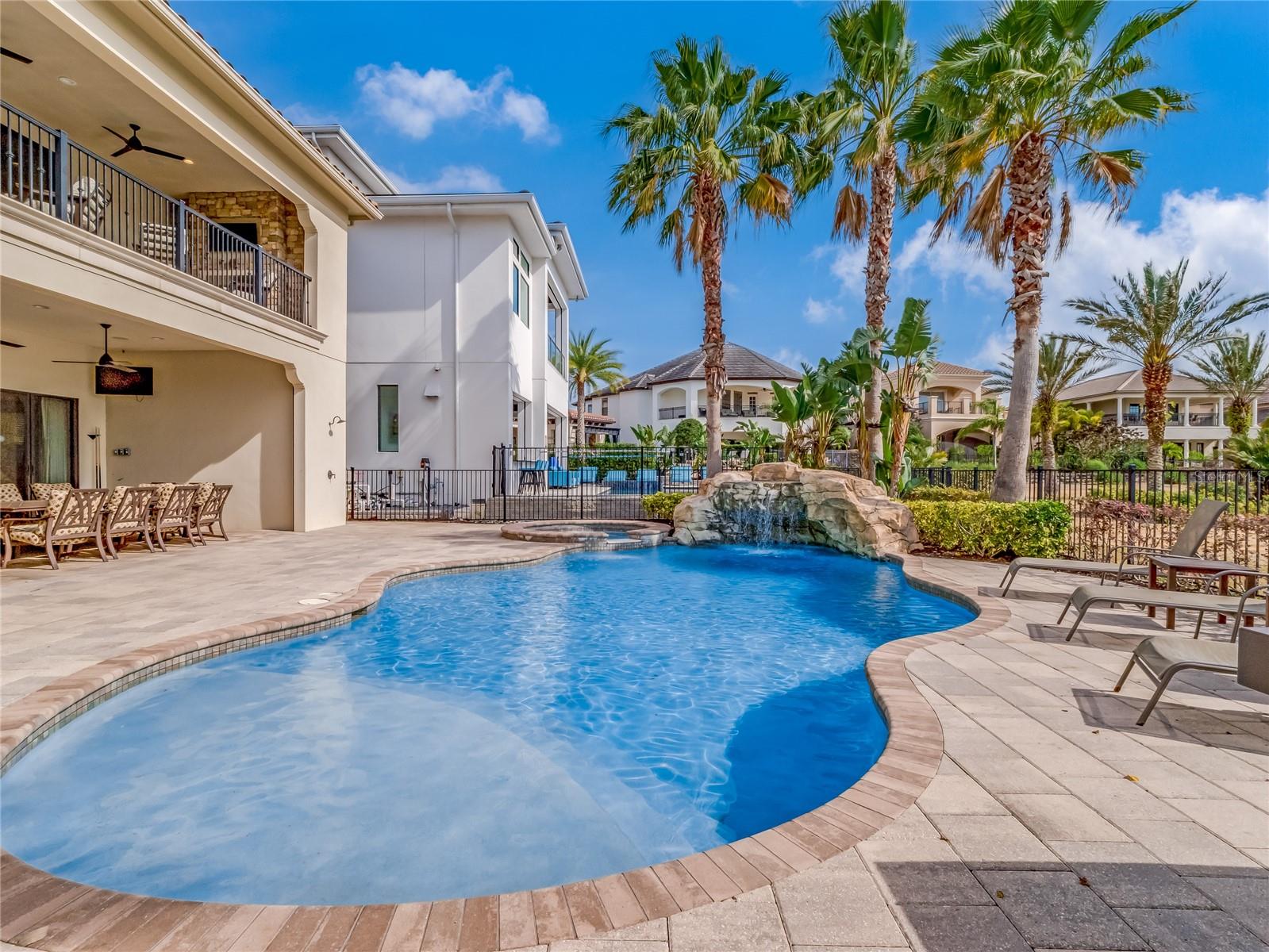 REUNION WEST VLGS NORTH - Residential