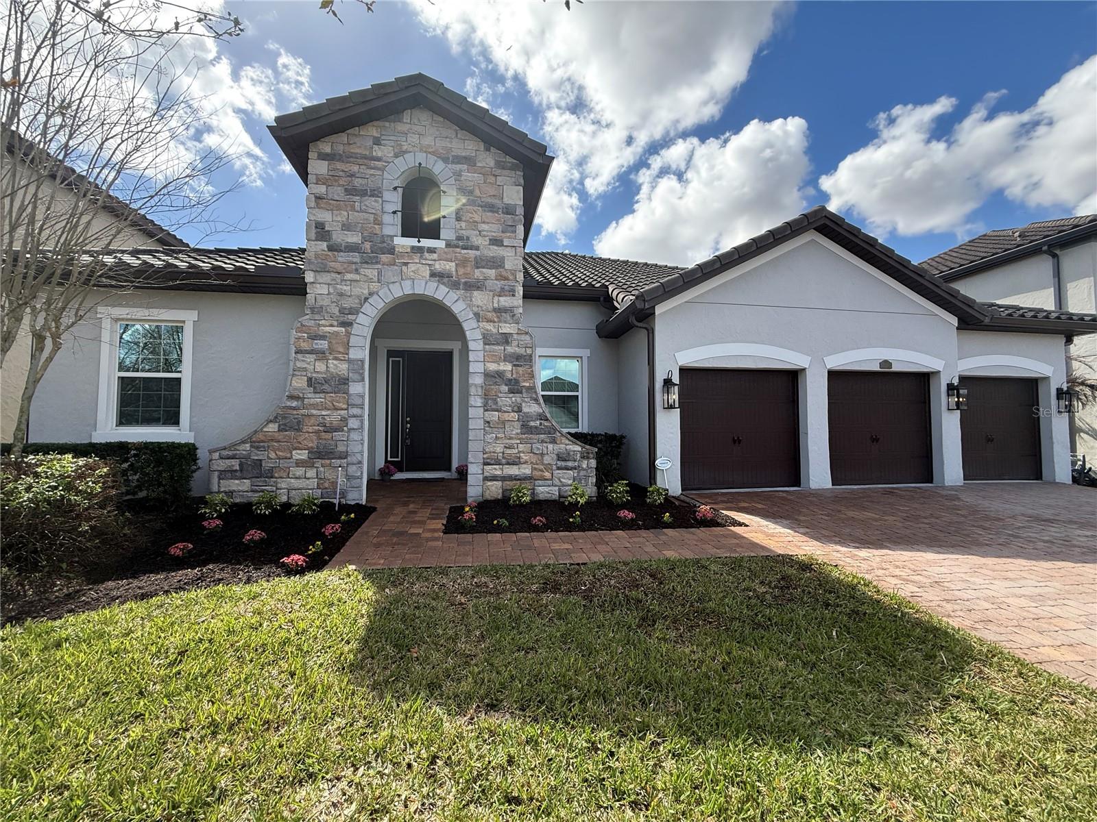 TWINWATERS - Residential