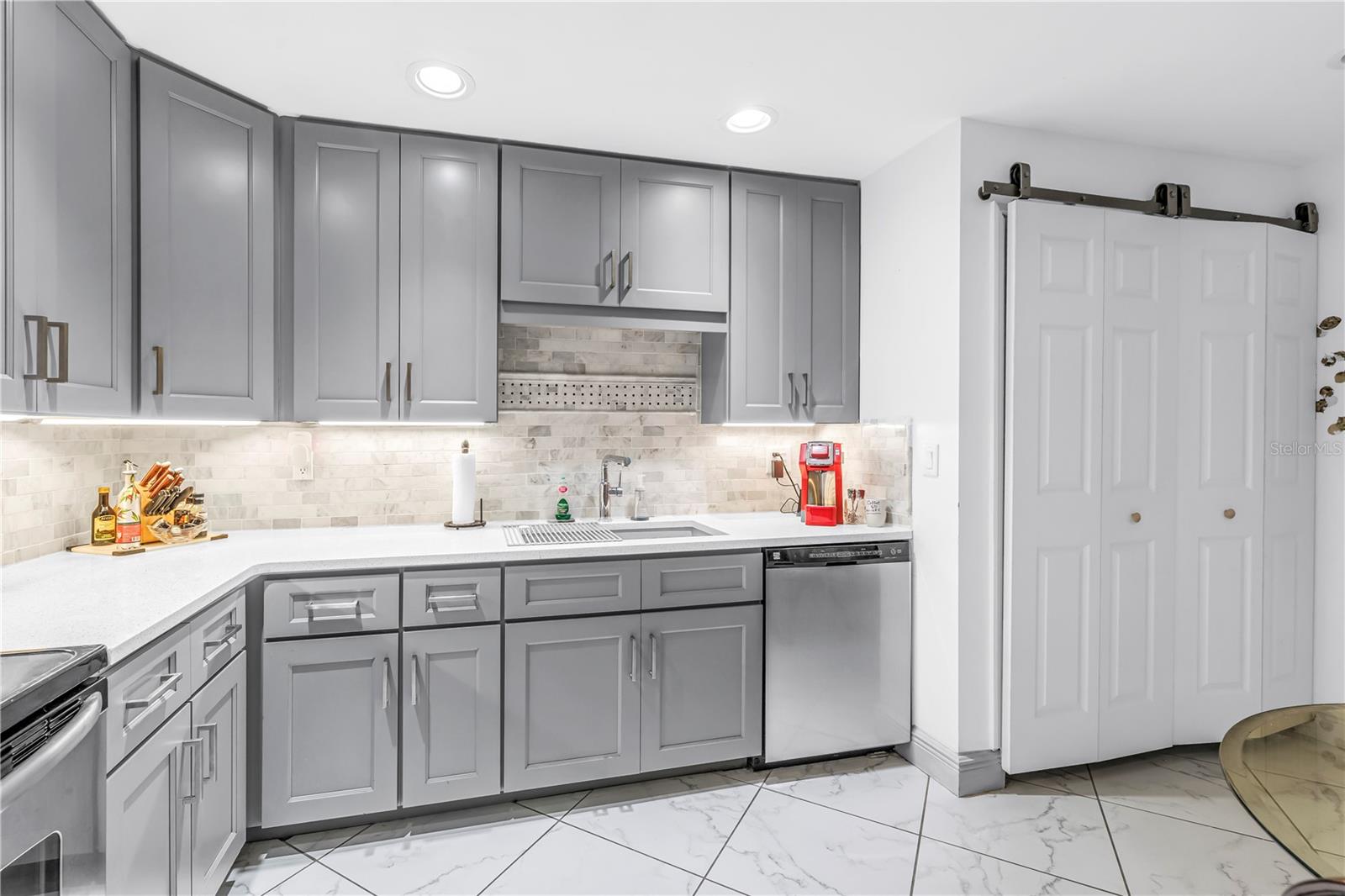 SPRING LAKES V - Residential