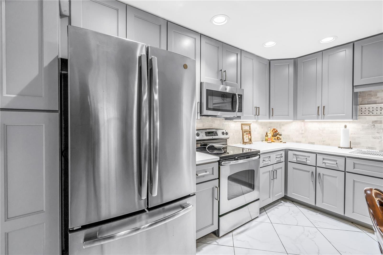 SPRING LAKES V - Residential