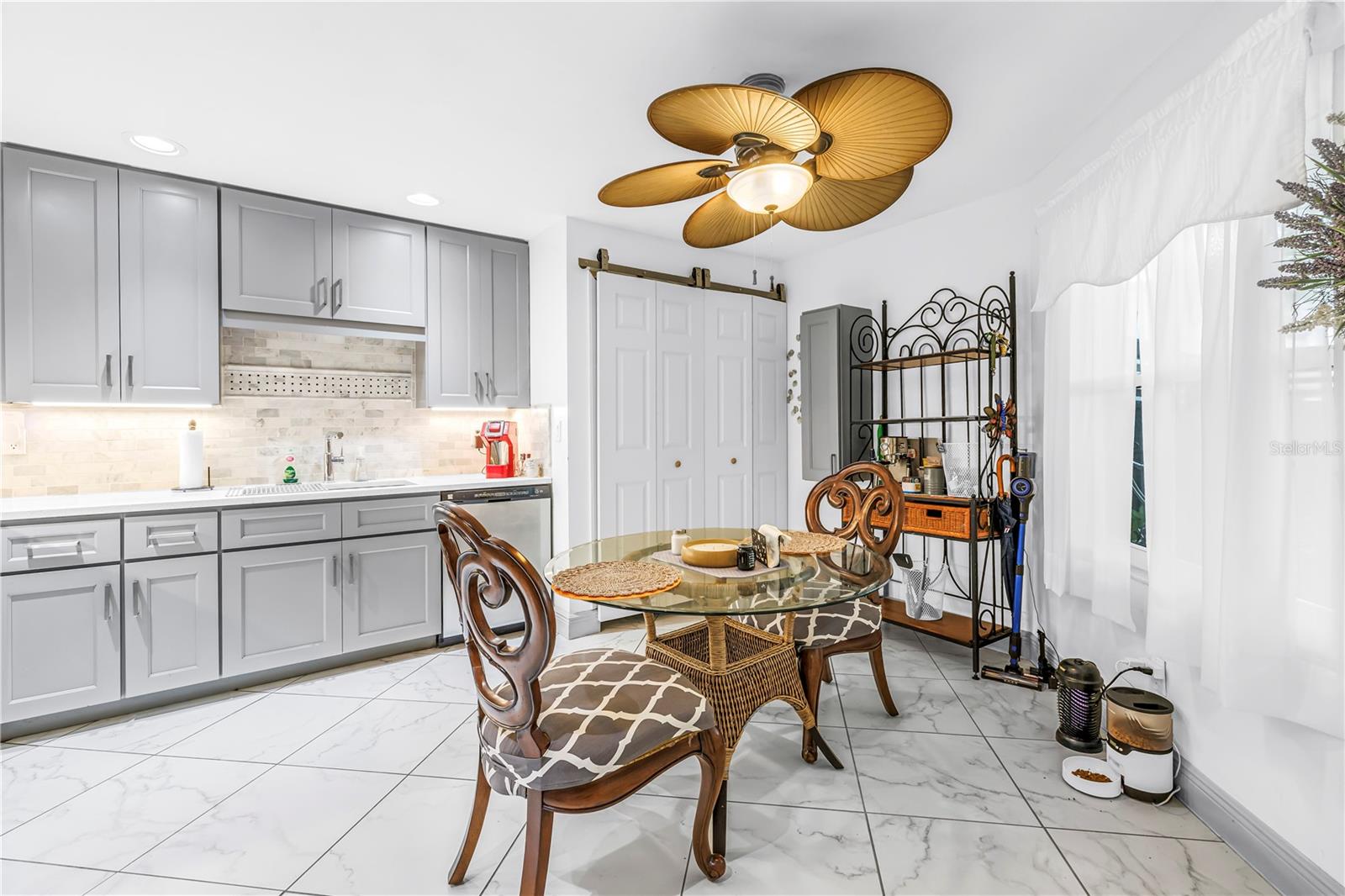 SPRING LAKES V - Residential