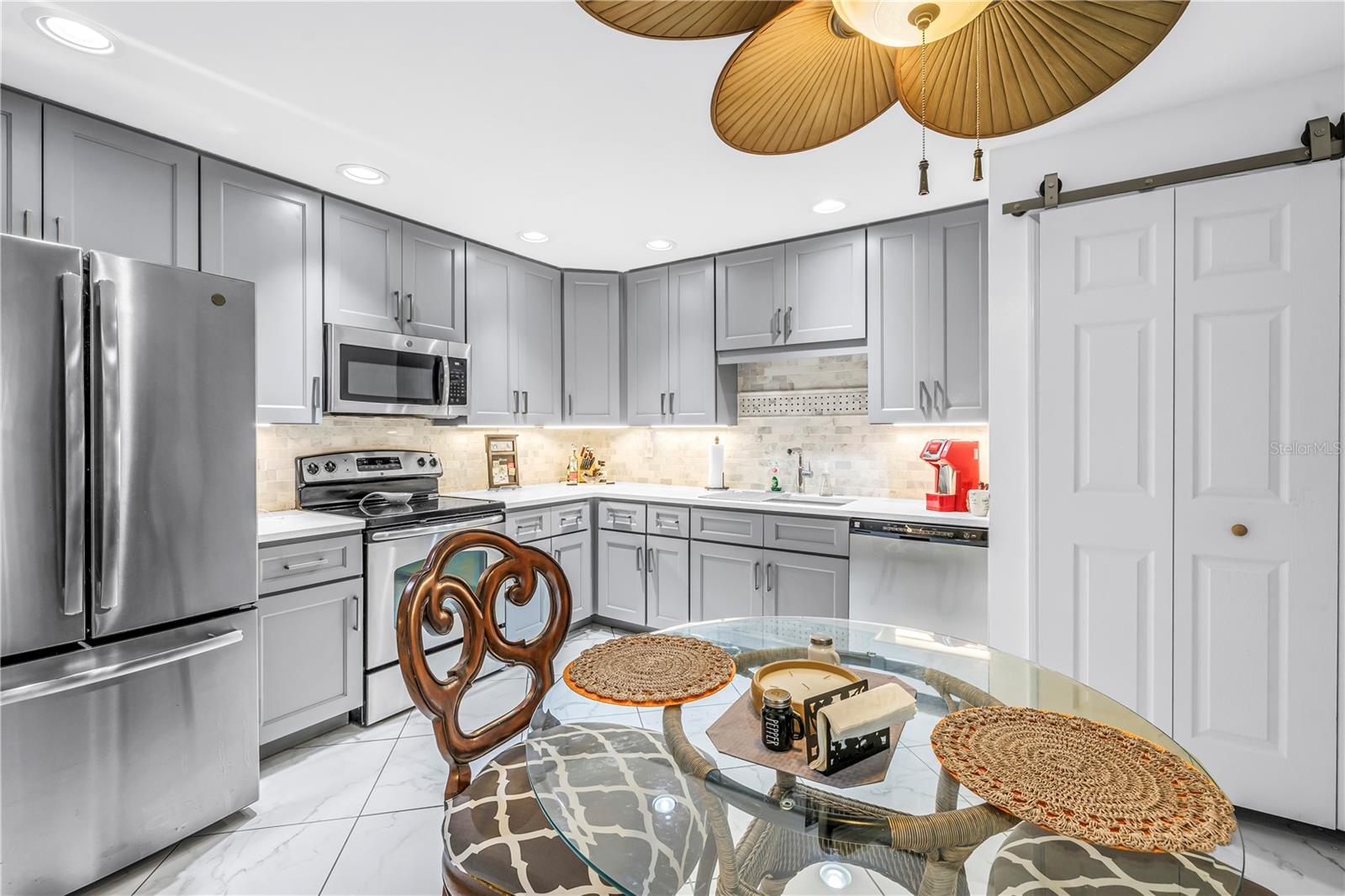 SPRING LAKES V - Residential