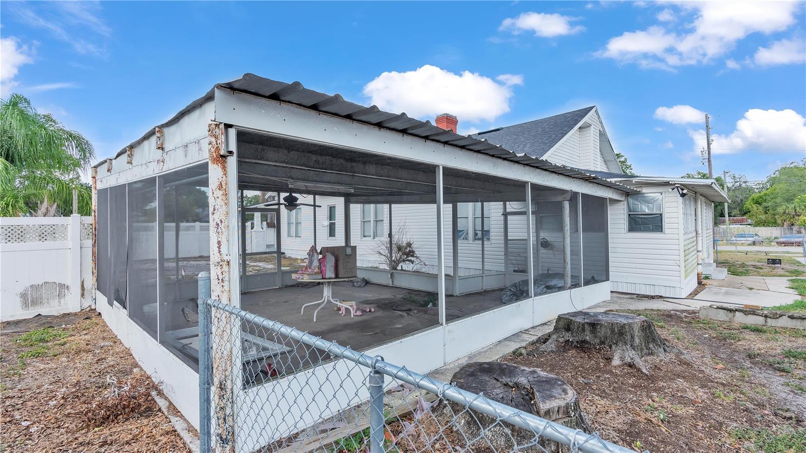 303 E POLK AVENUE