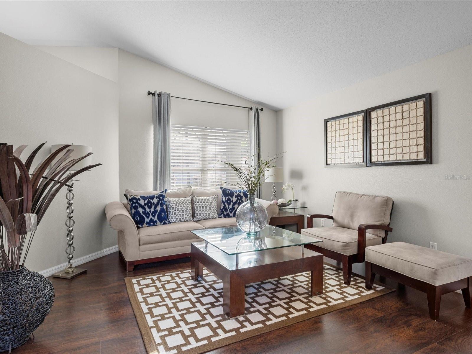 REMINGTON OAKS PH 01 - Residential