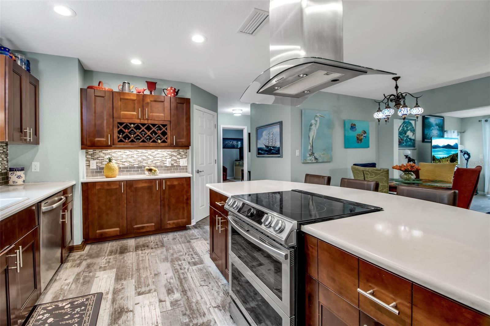 LAKE PARK - Residential