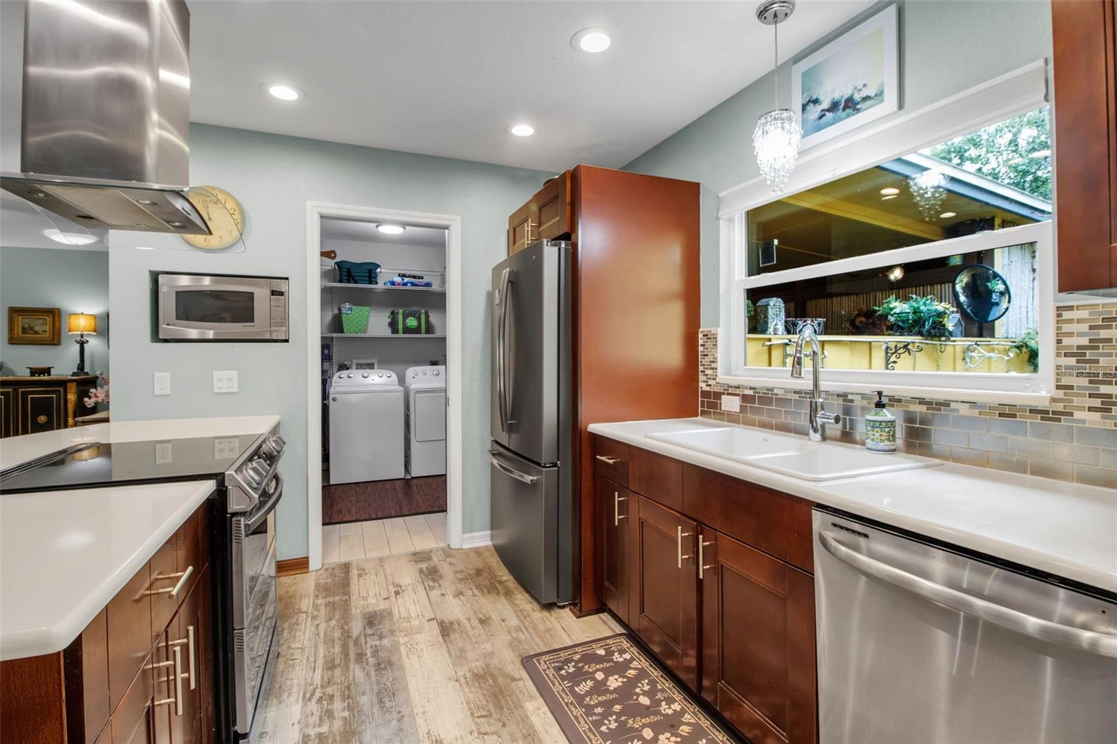 LAKE PARK - Residential