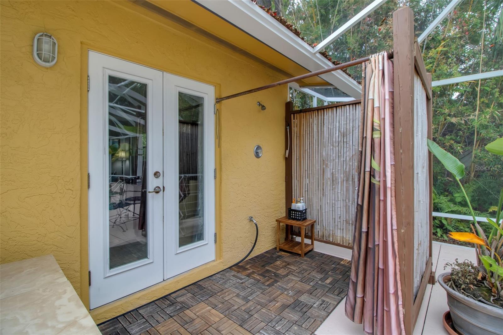 LAKE PARK - Residential