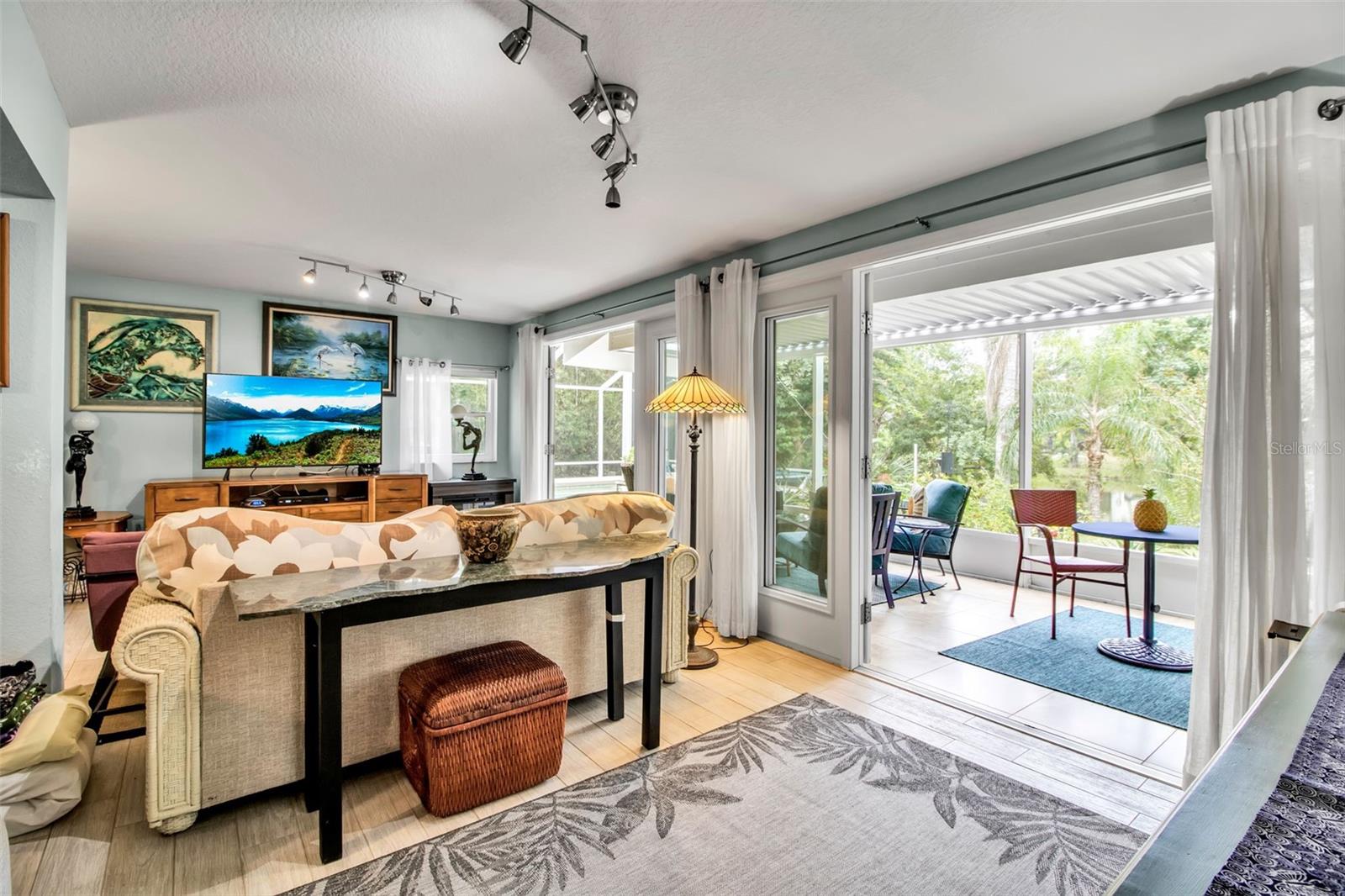 LAKE PARK - Residential