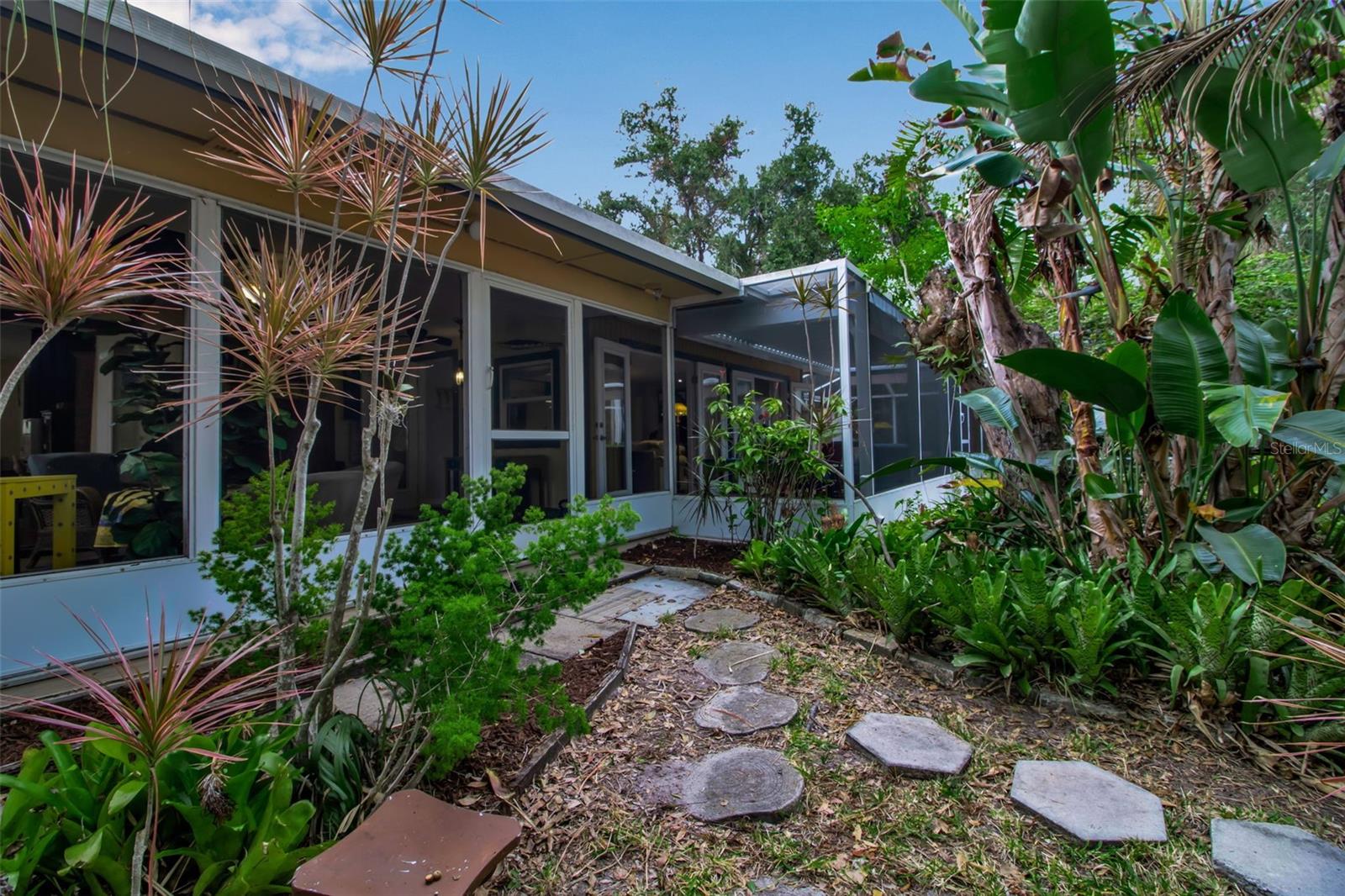 LAKE PARK - Residential