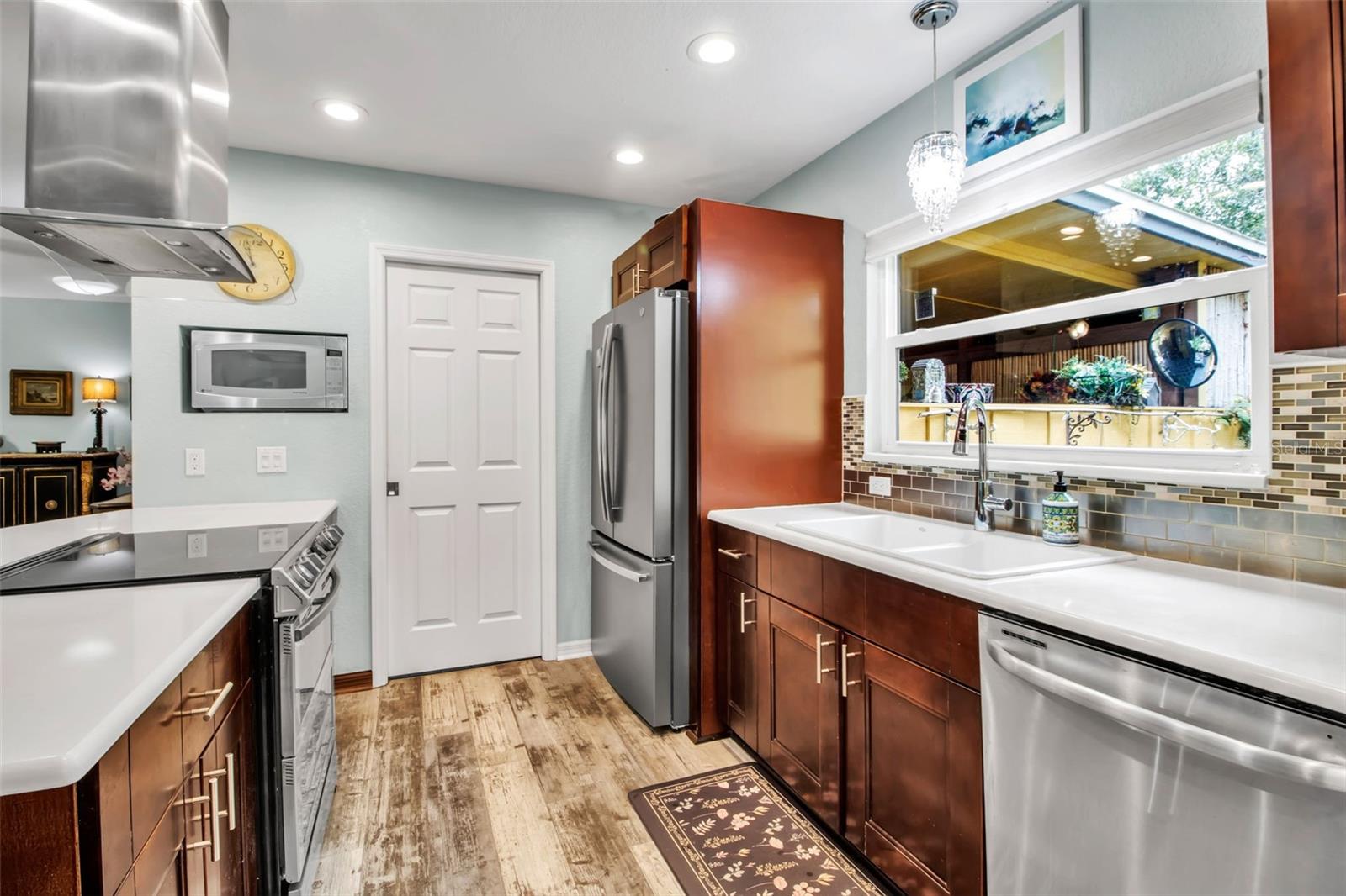 LAKE PARK - Residential