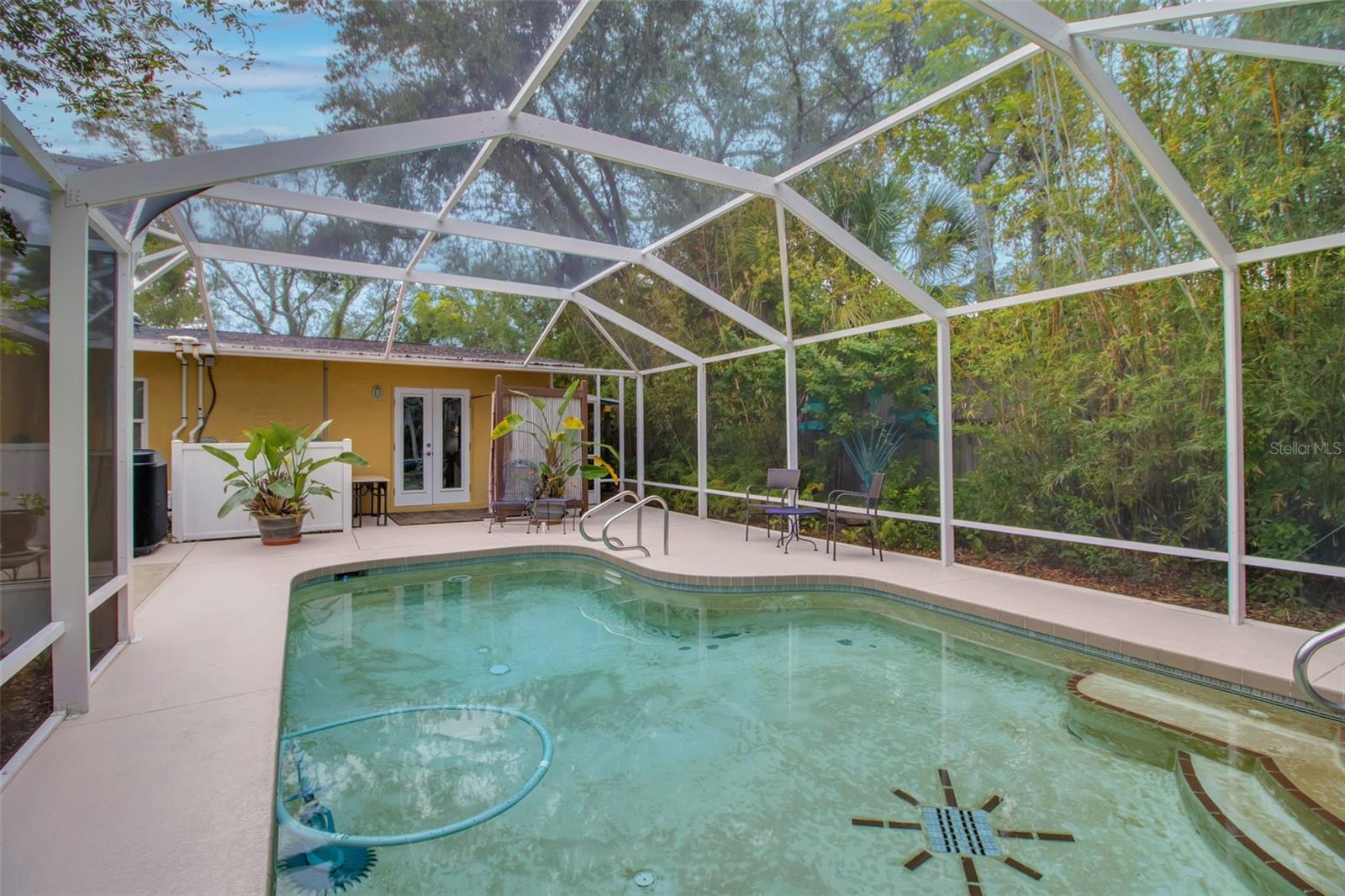 LAKE PARK - Residential