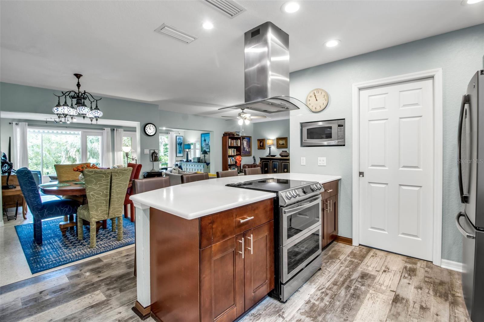 LAKE PARK - Residential