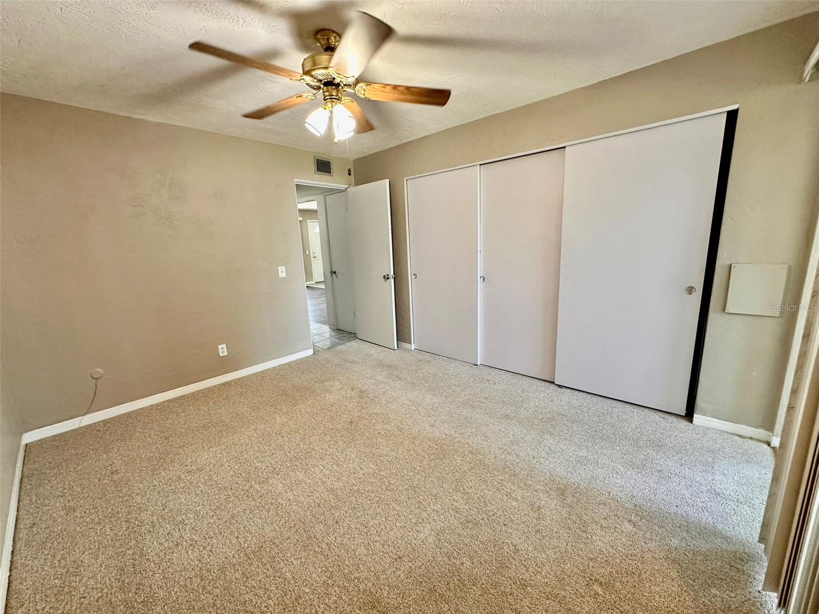 ON TOP OF THE WORLD - Residential