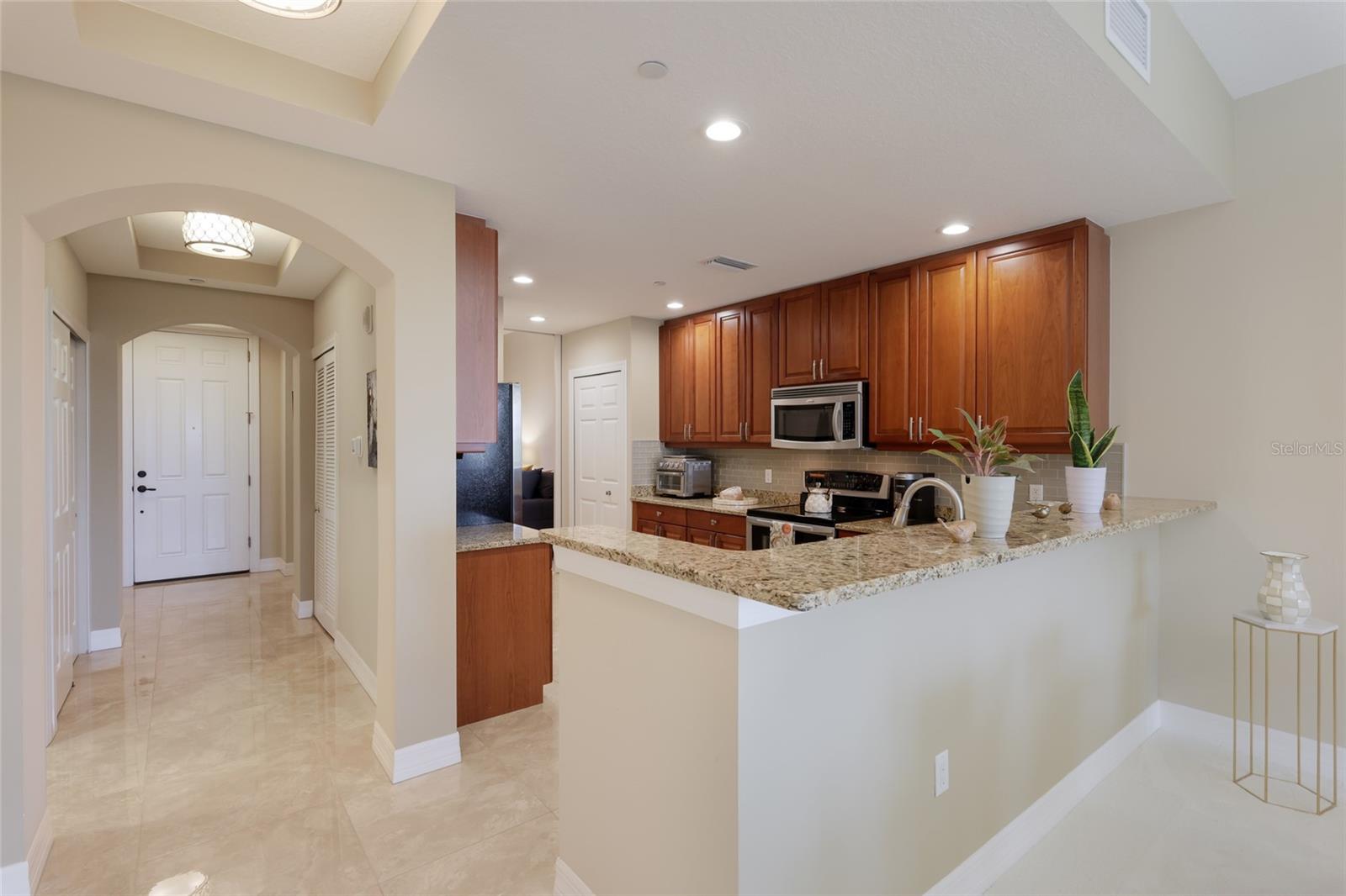 5591 CANNES CIRCLE 502