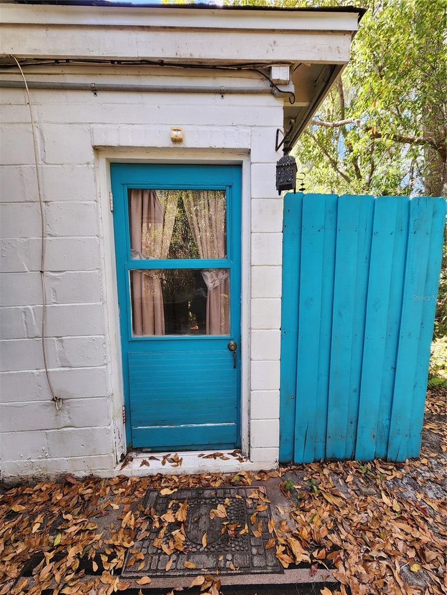 In home 1 bedroom, 1 bath apartment.  Large shared yard, mature tree canopy, vinyl tile flooring, convenient to downtown Gainesville and parks. Shared utilities. Limited to one occupant.