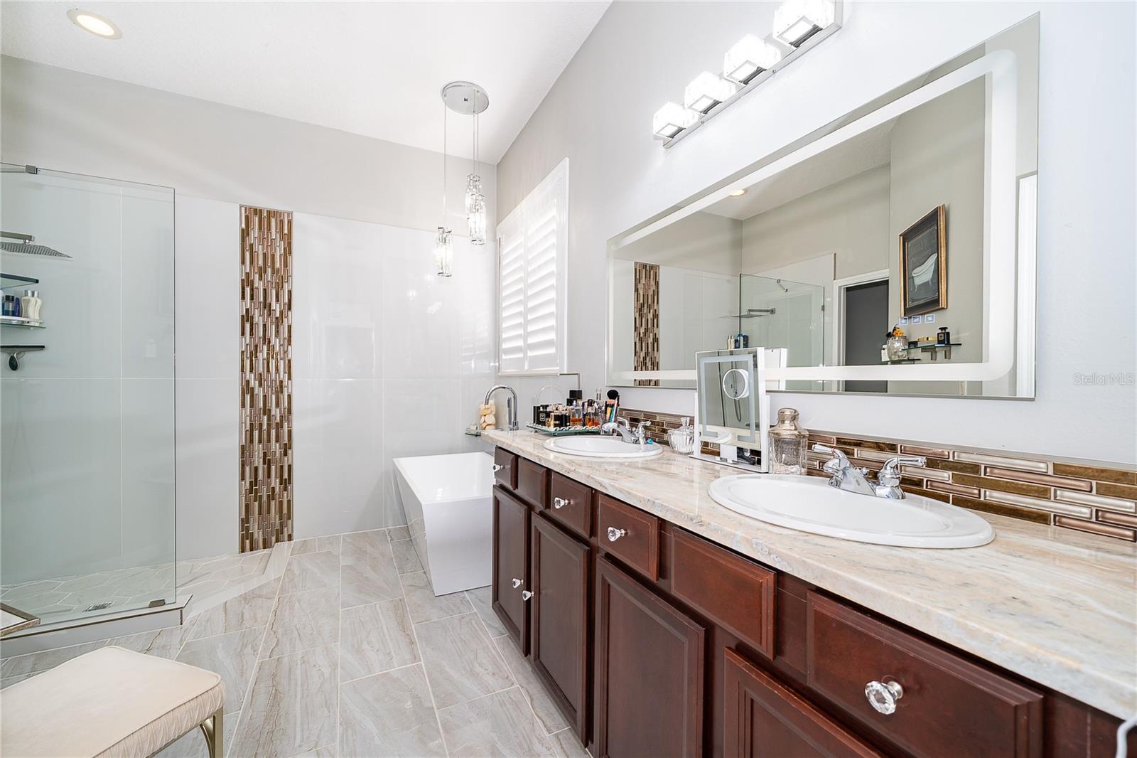 VISTA LAKES VLGS N-16 & N-17 WIN - Residential