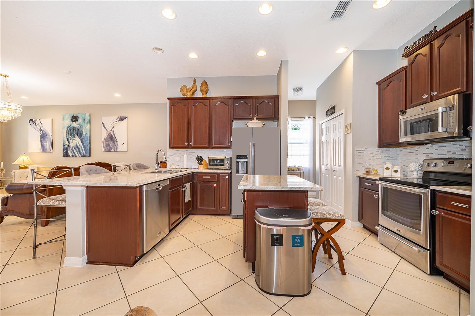 VISTA LAKES VLGS N-16 & N-17 WIN - Residential