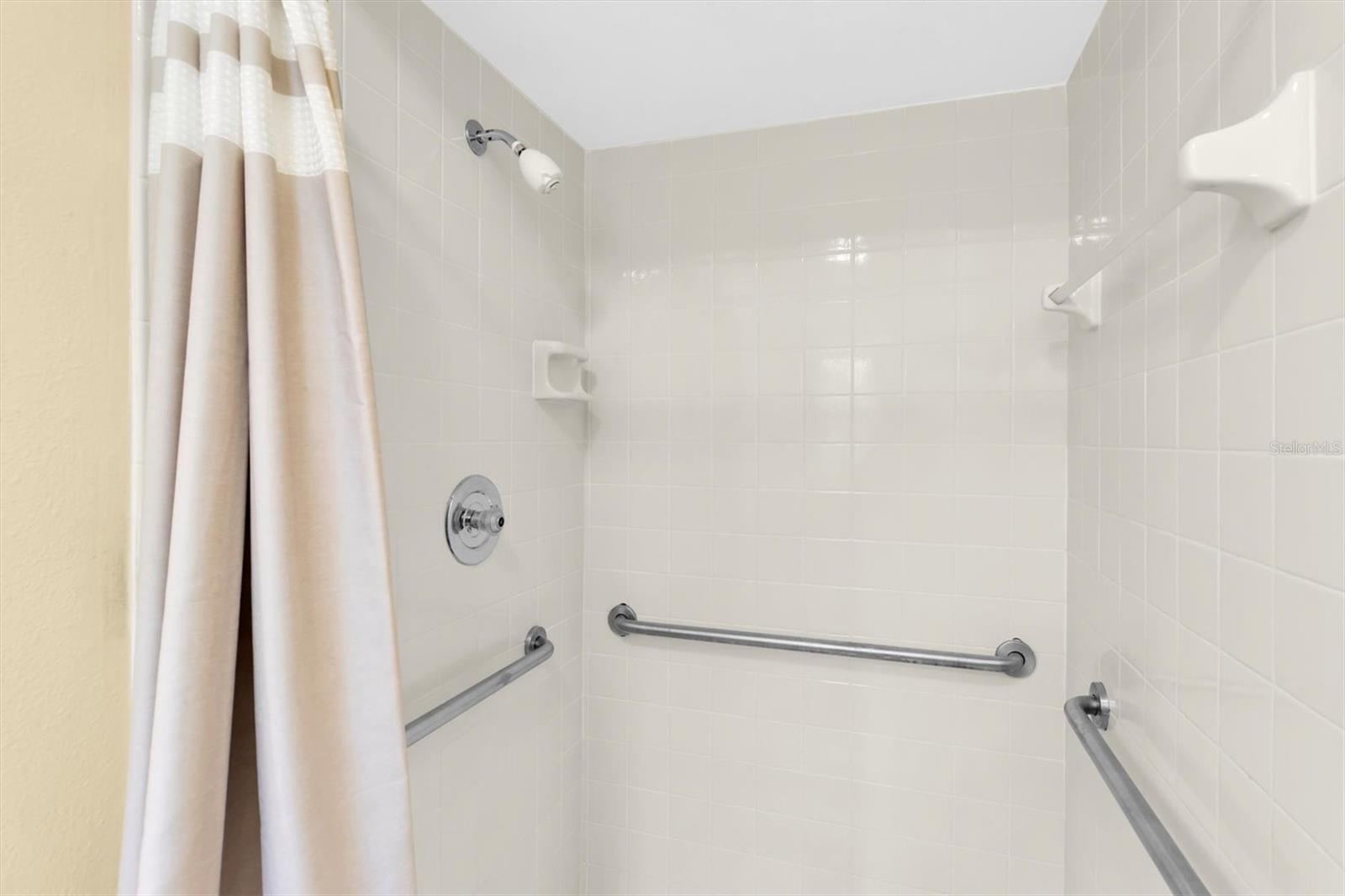 THE MEADOWS - Residential