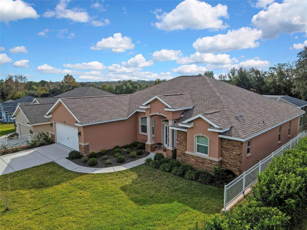 Photo of 2218 N Heritage Oaks Path, Hernando, FL 34442 (MLS # TB8449218)