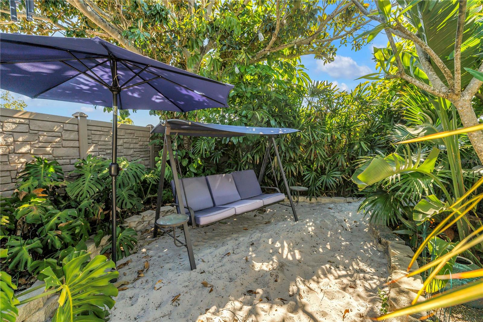 IMPERIAL POINT - Residential