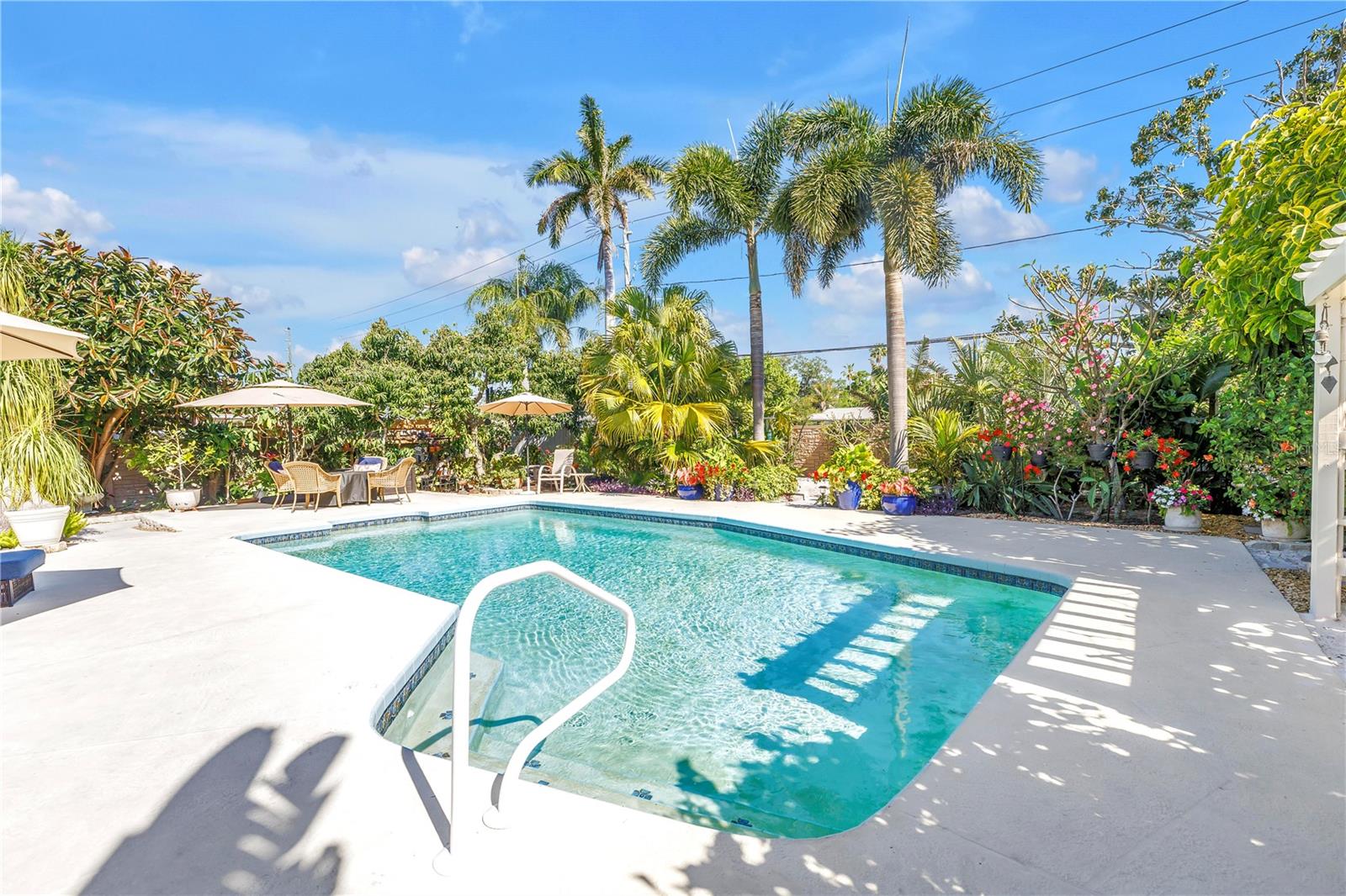 IMPERIAL POINT - Residential