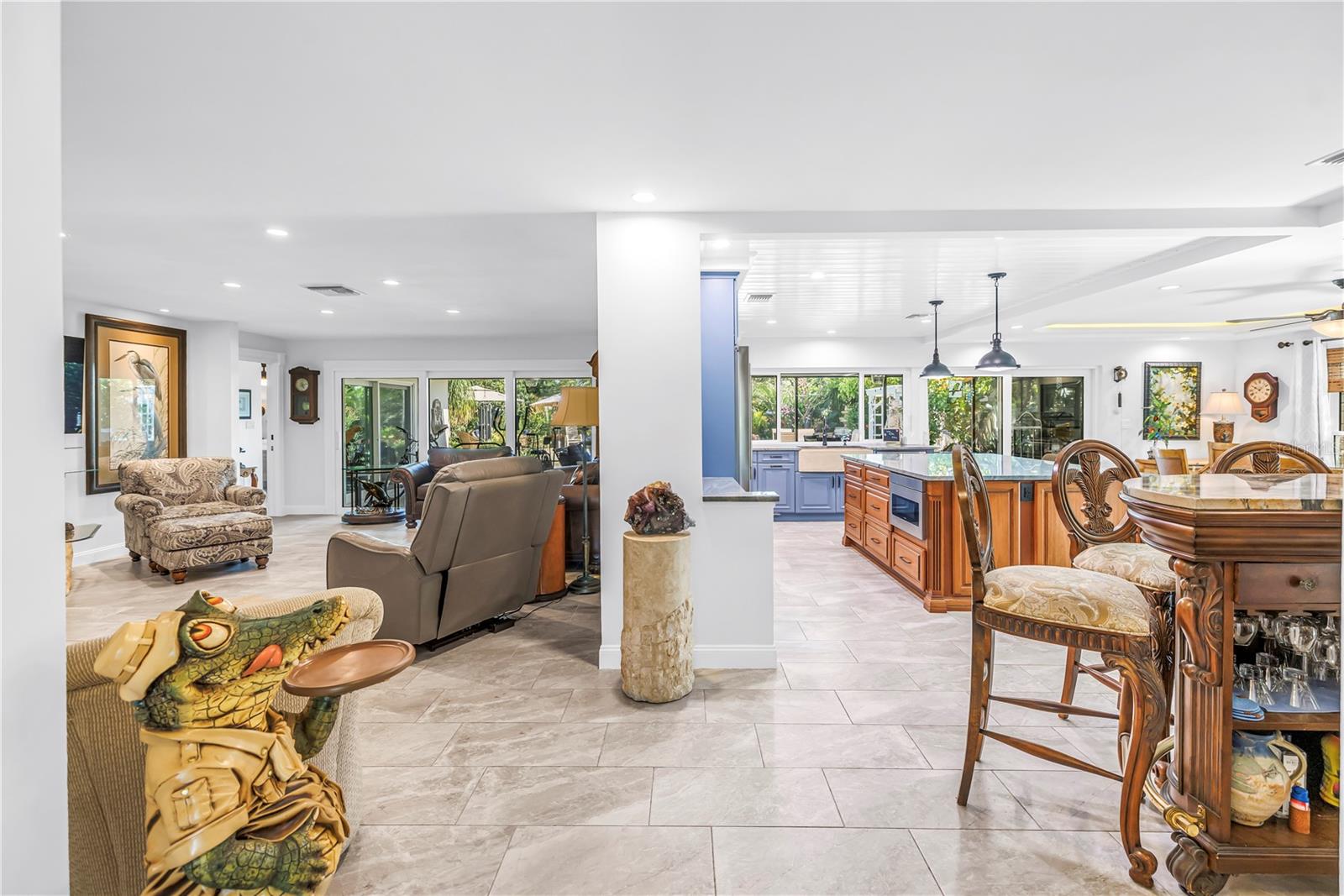 IMPERIAL POINT - Residential