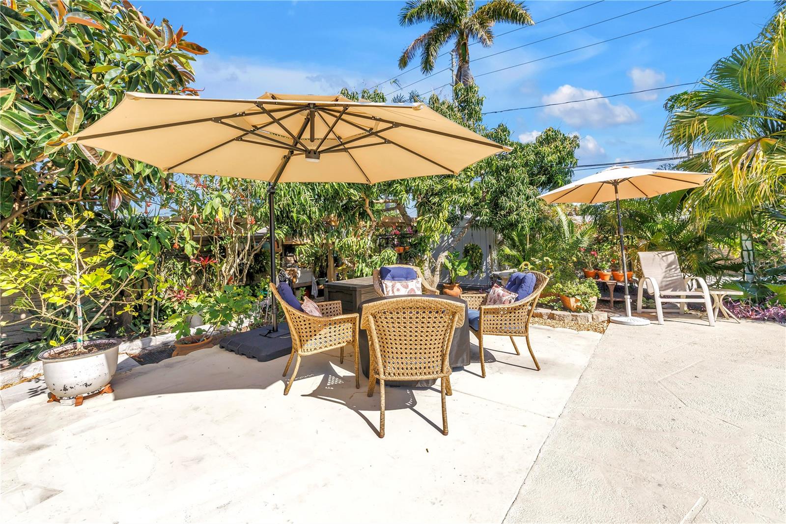 IMPERIAL POINT - Residential