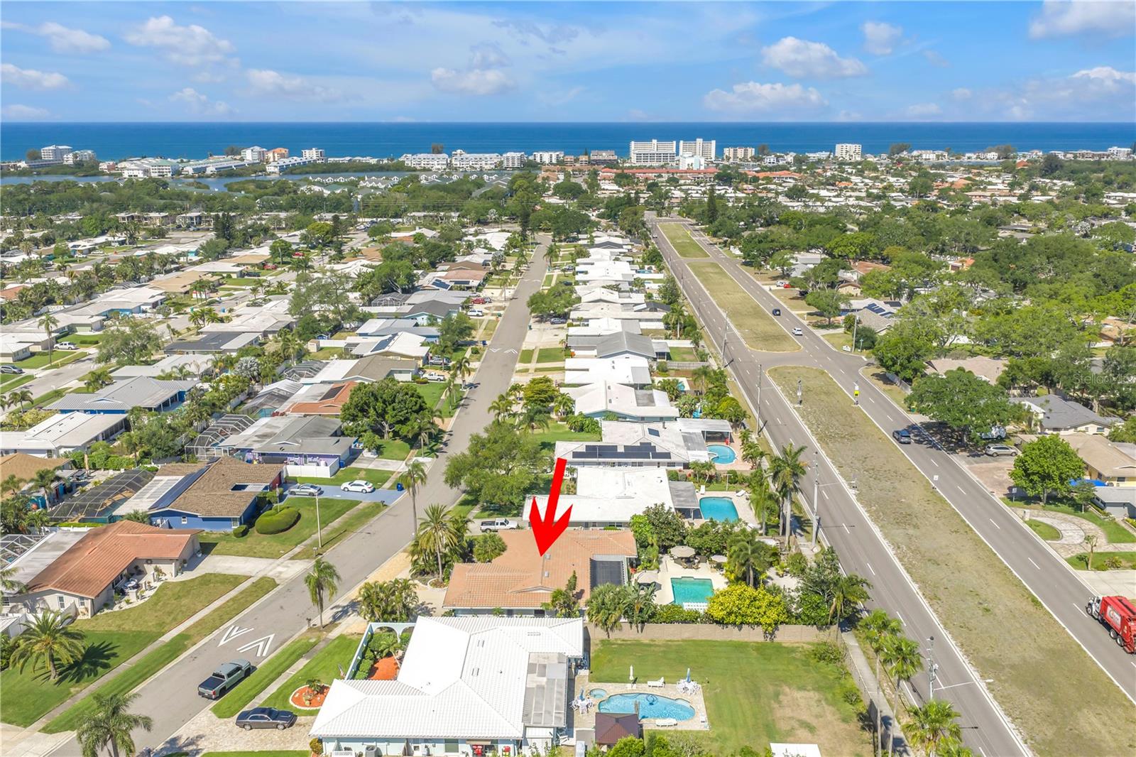 IMPERIAL POINT - Residential