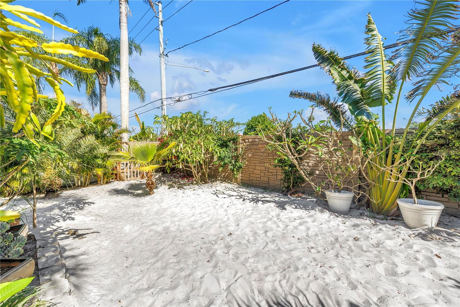 IMPERIAL POINT - Residential