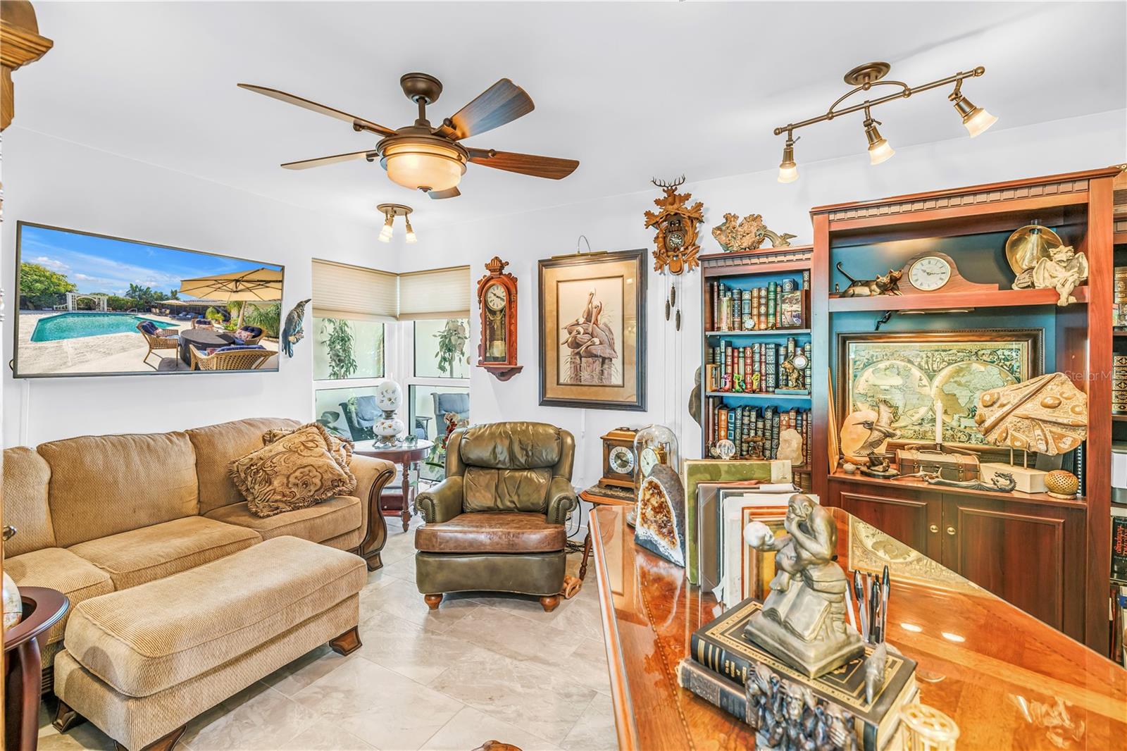 IMPERIAL POINT - Residential