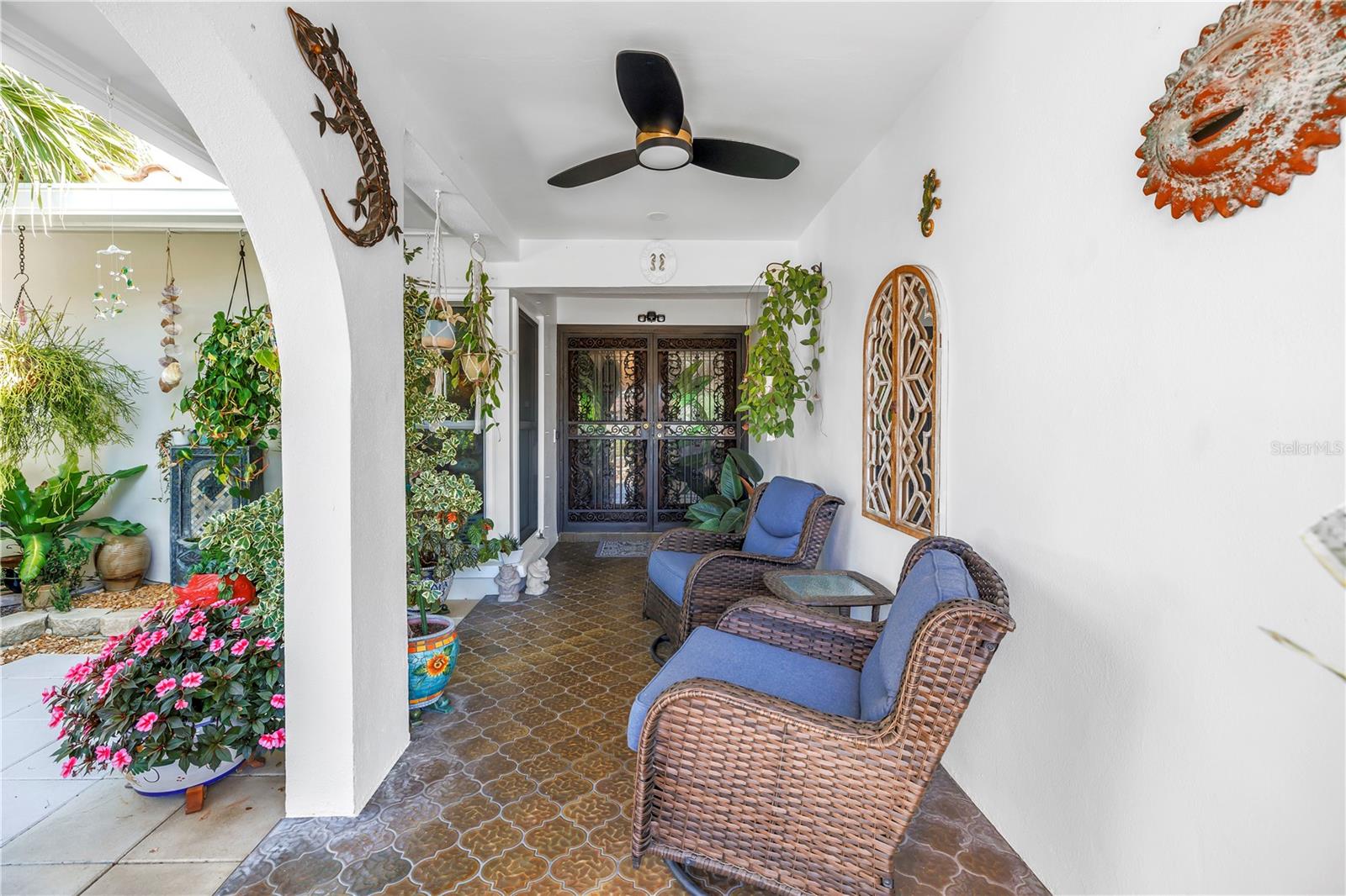 IMPERIAL POINT - Residential