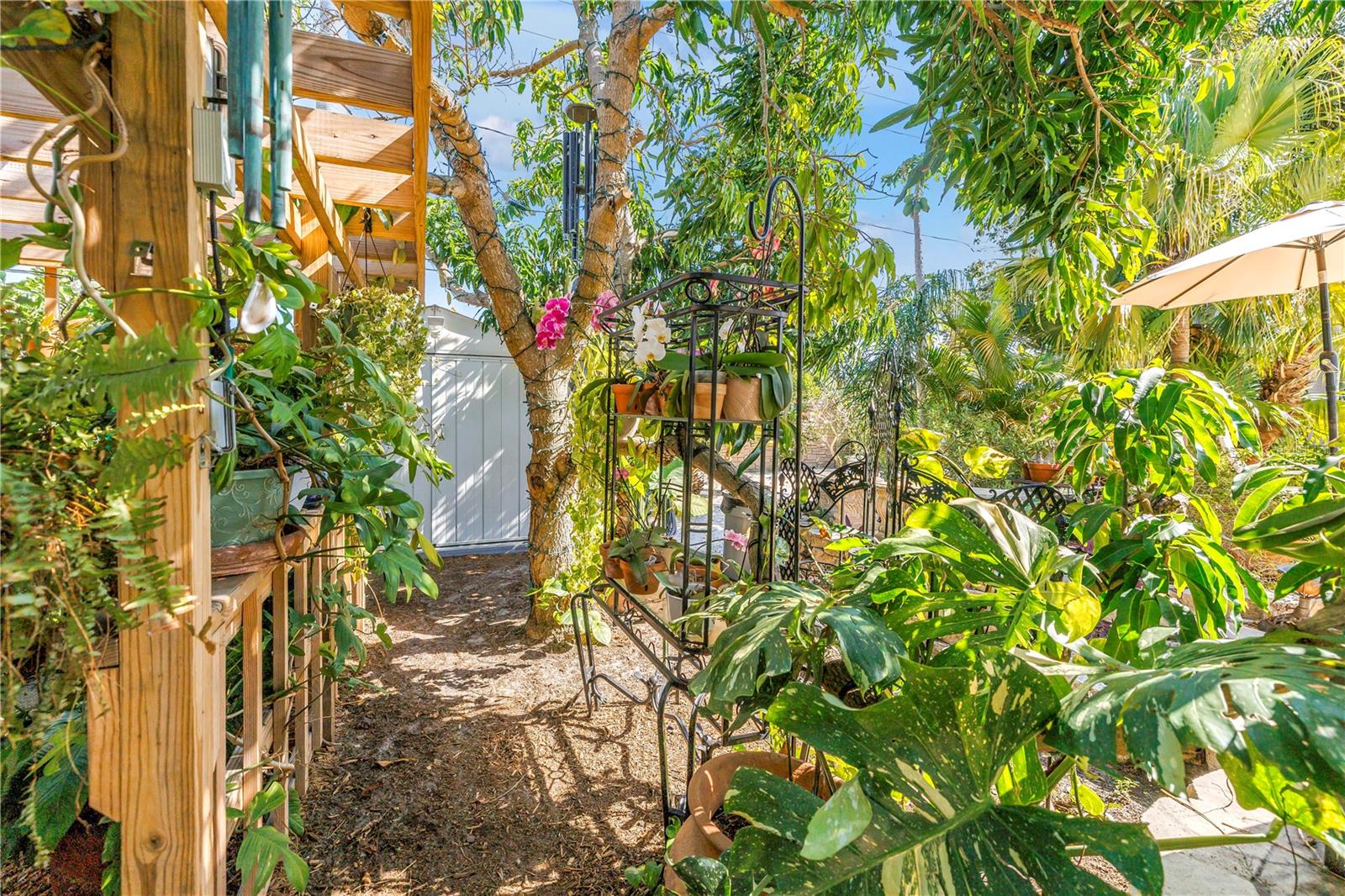 IMPERIAL POINT - Residential