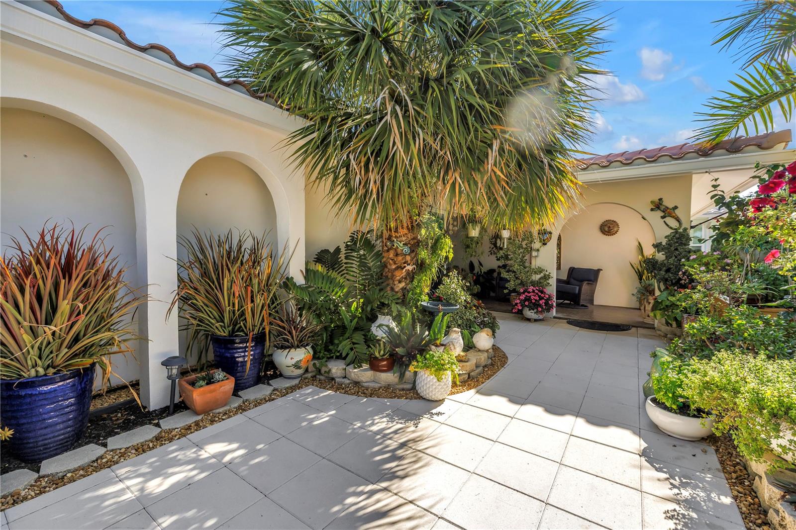 IMPERIAL POINT - Residential