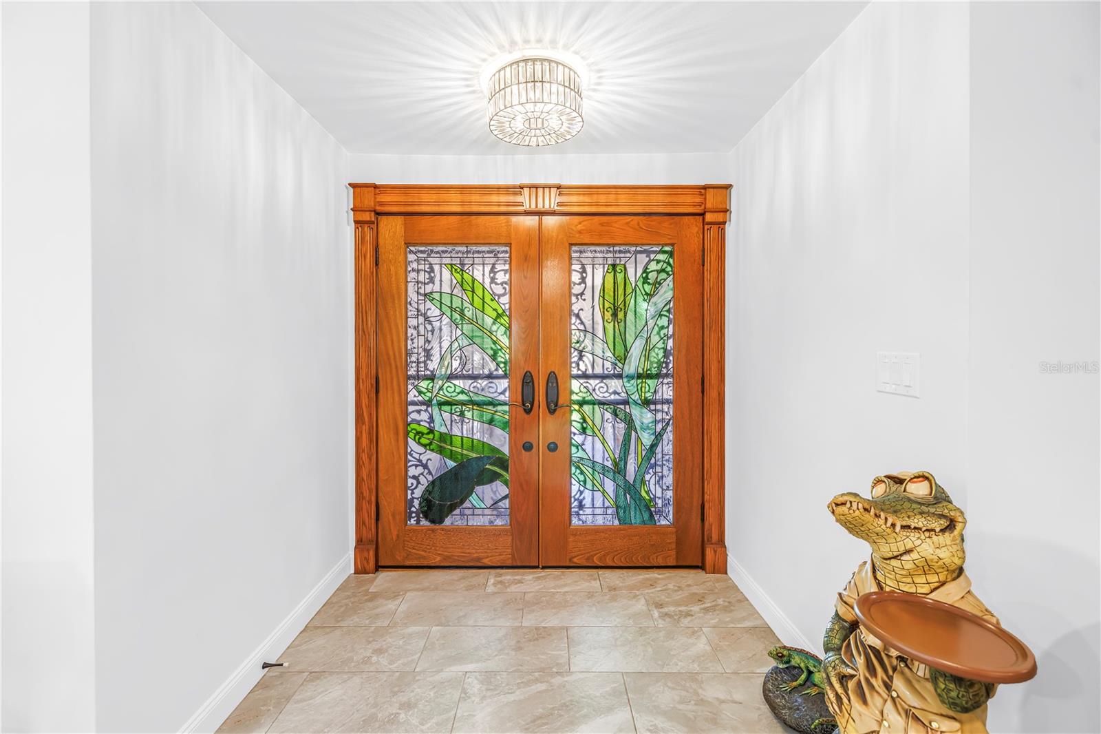 IMPERIAL POINT - Residential