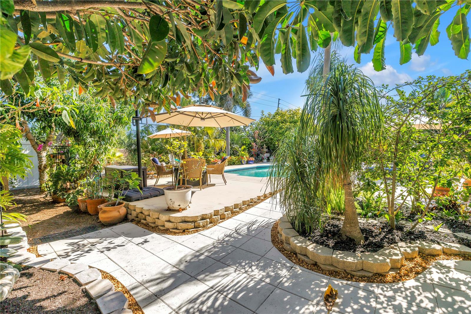 IMPERIAL POINT - Residential