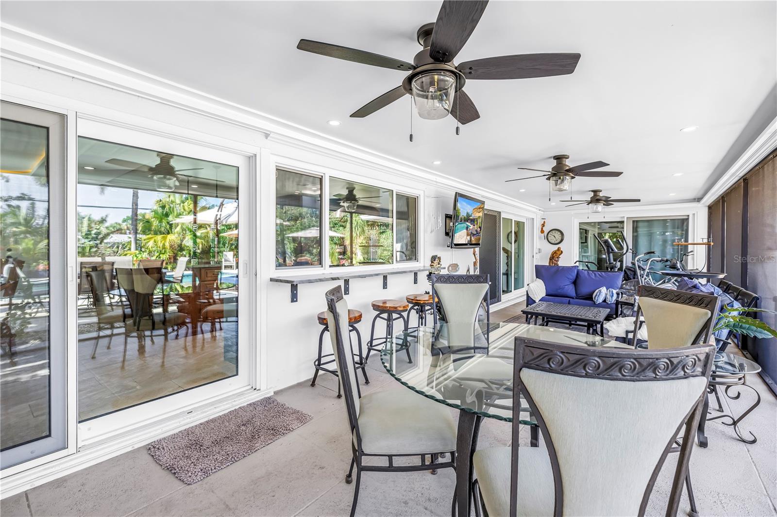 IMPERIAL POINT - Residential