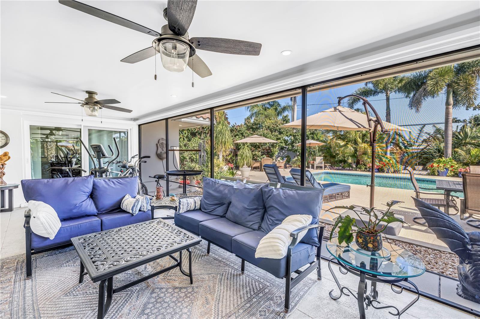 IMPERIAL POINT - Residential