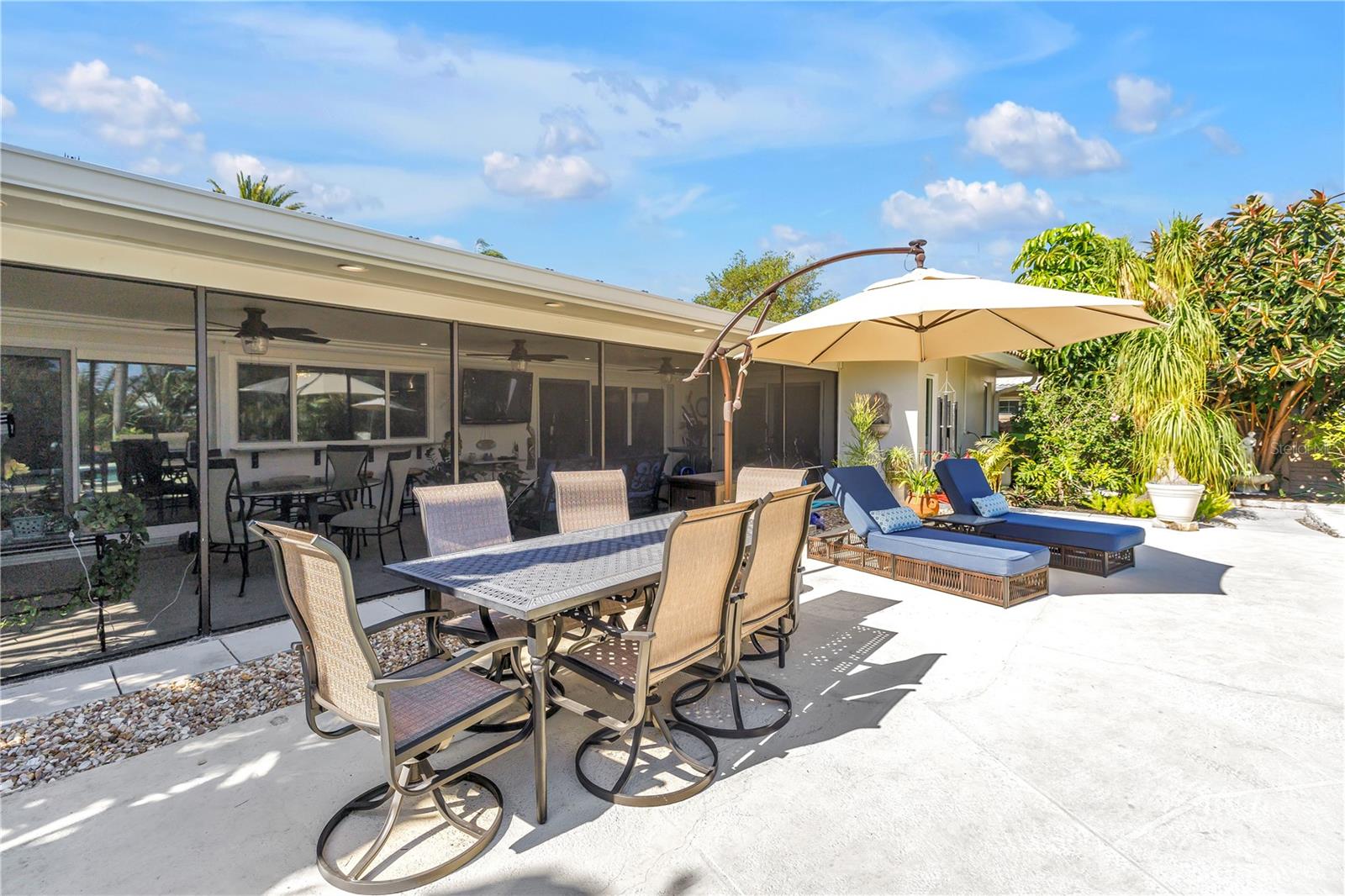 IMPERIAL POINT - Residential