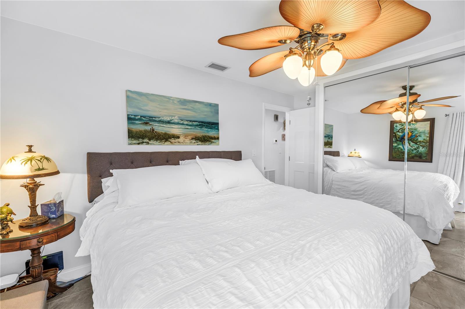 IMPERIAL POINT - Residential