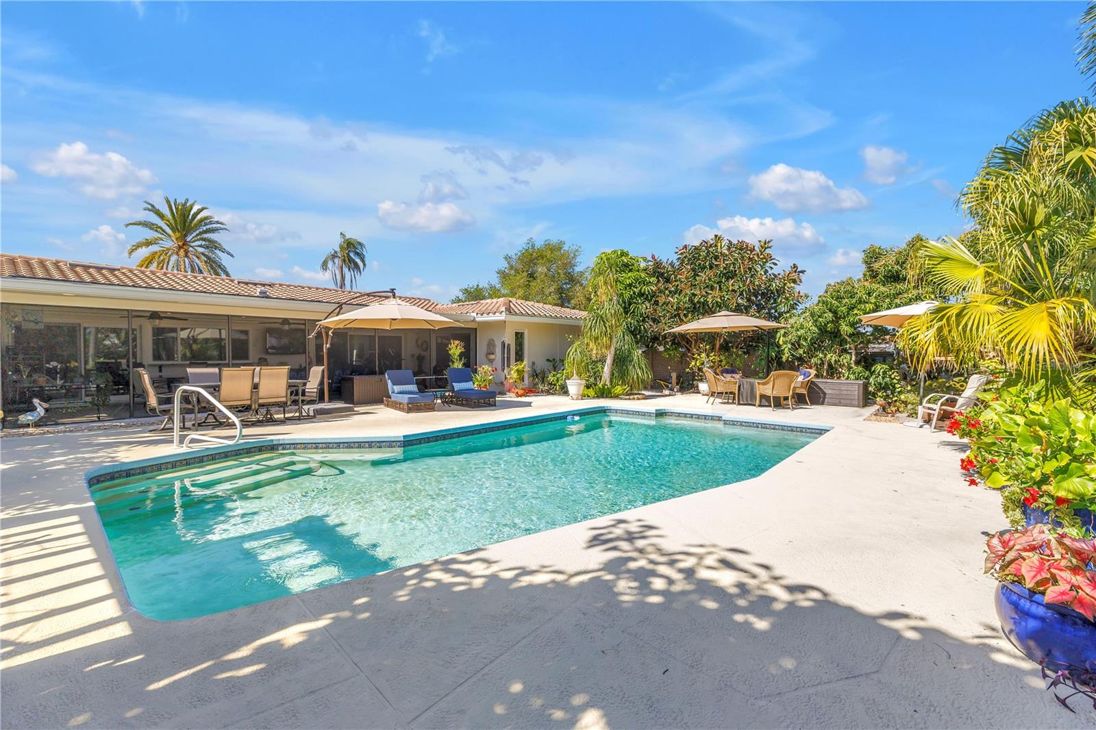 IMPERIAL POINT - Residential