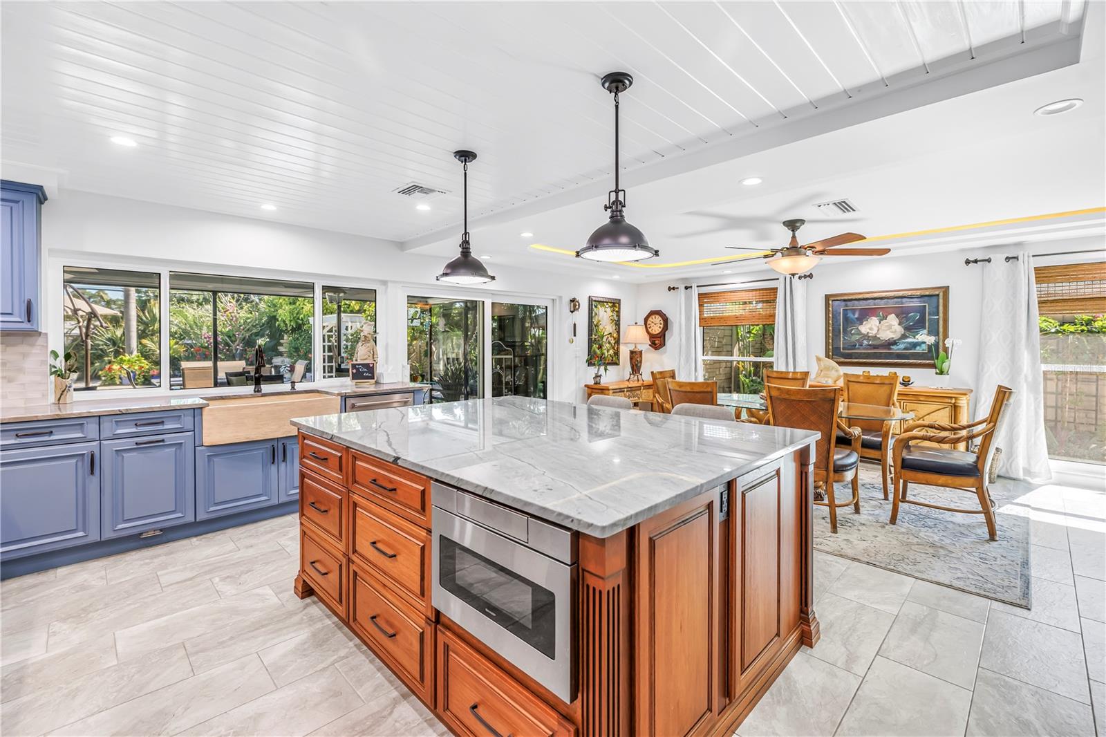 IMPERIAL POINT - Residential