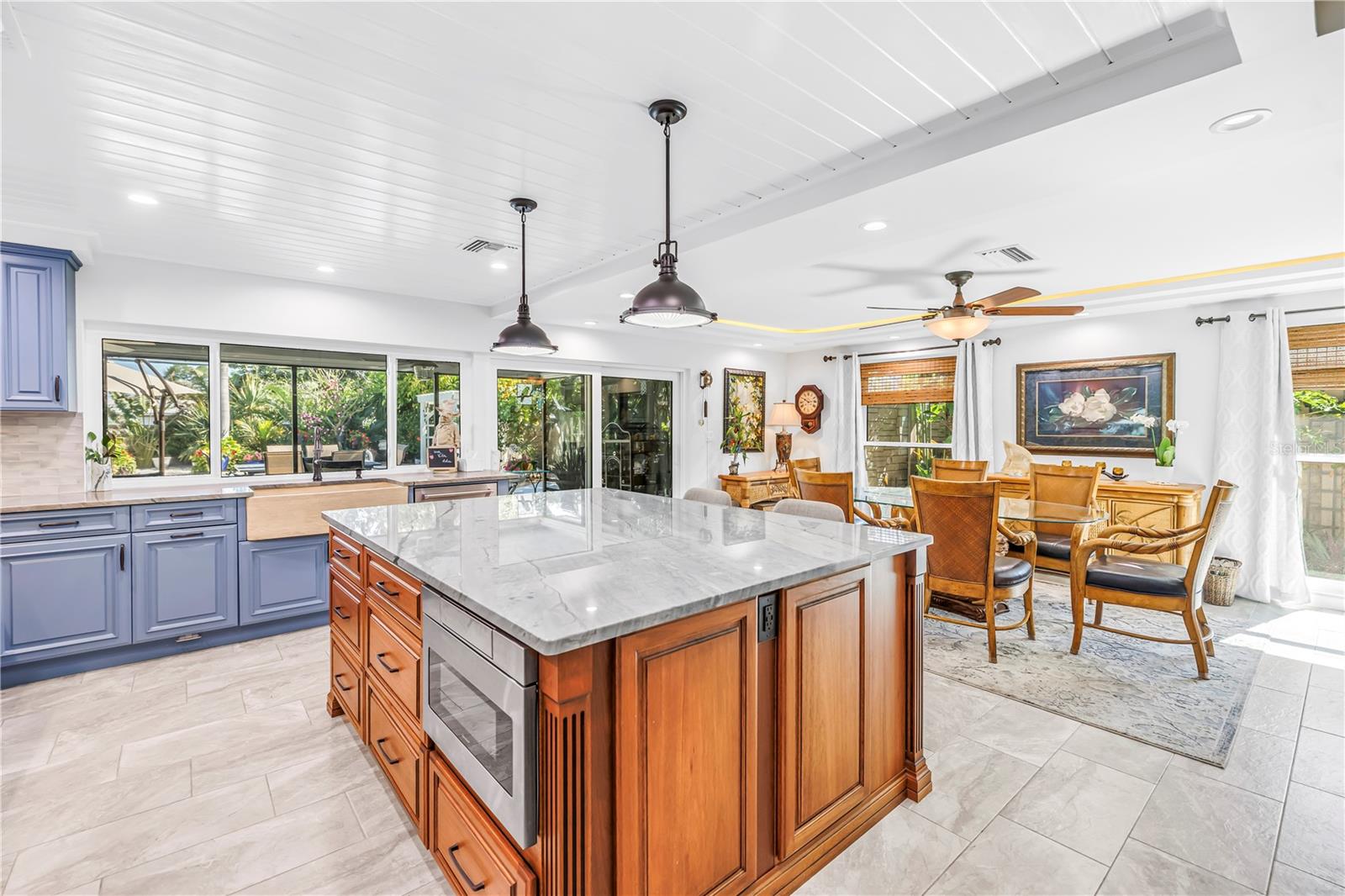 IMPERIAL POINT - Residential