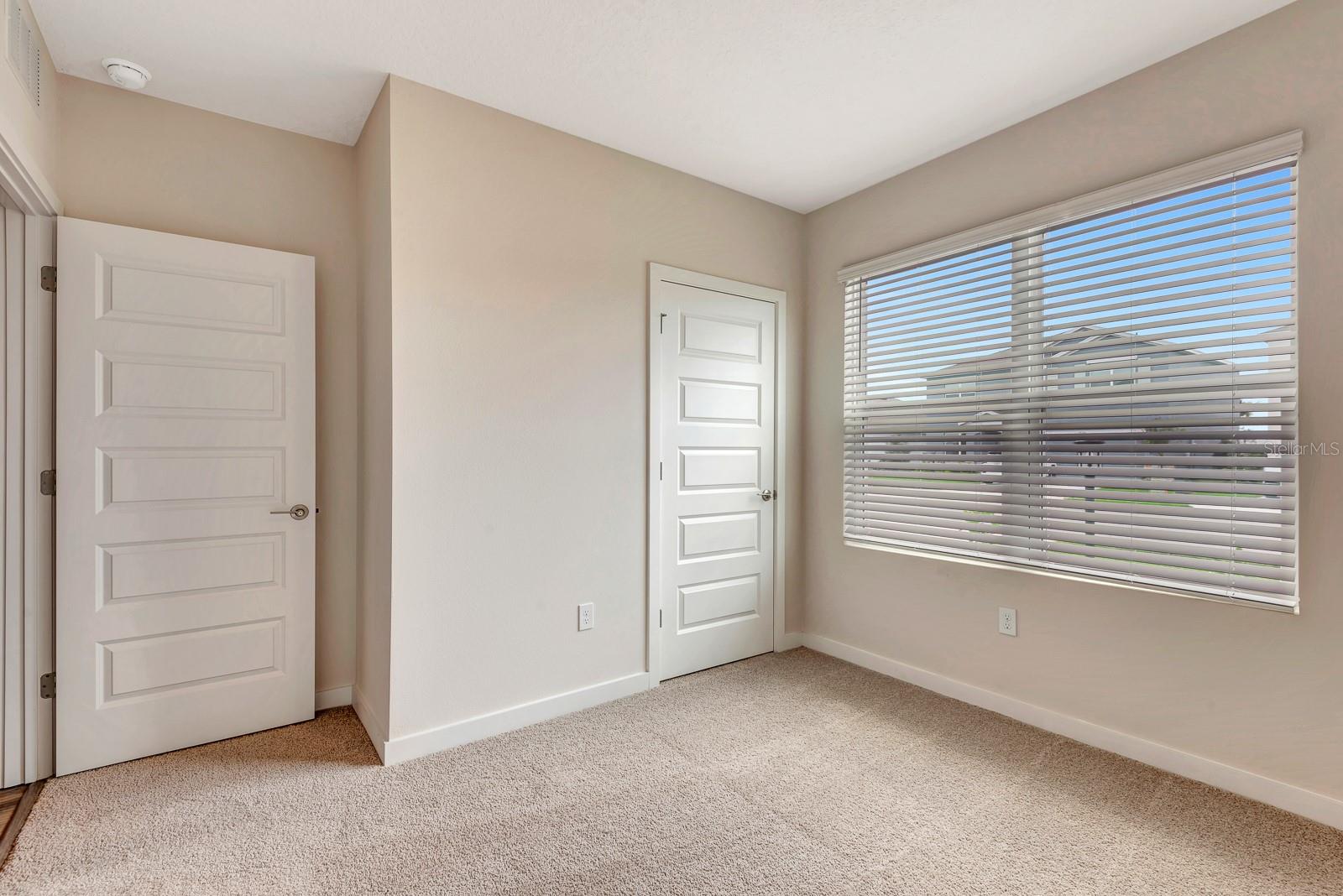 STAR FARMS- PH V - Residential Lease